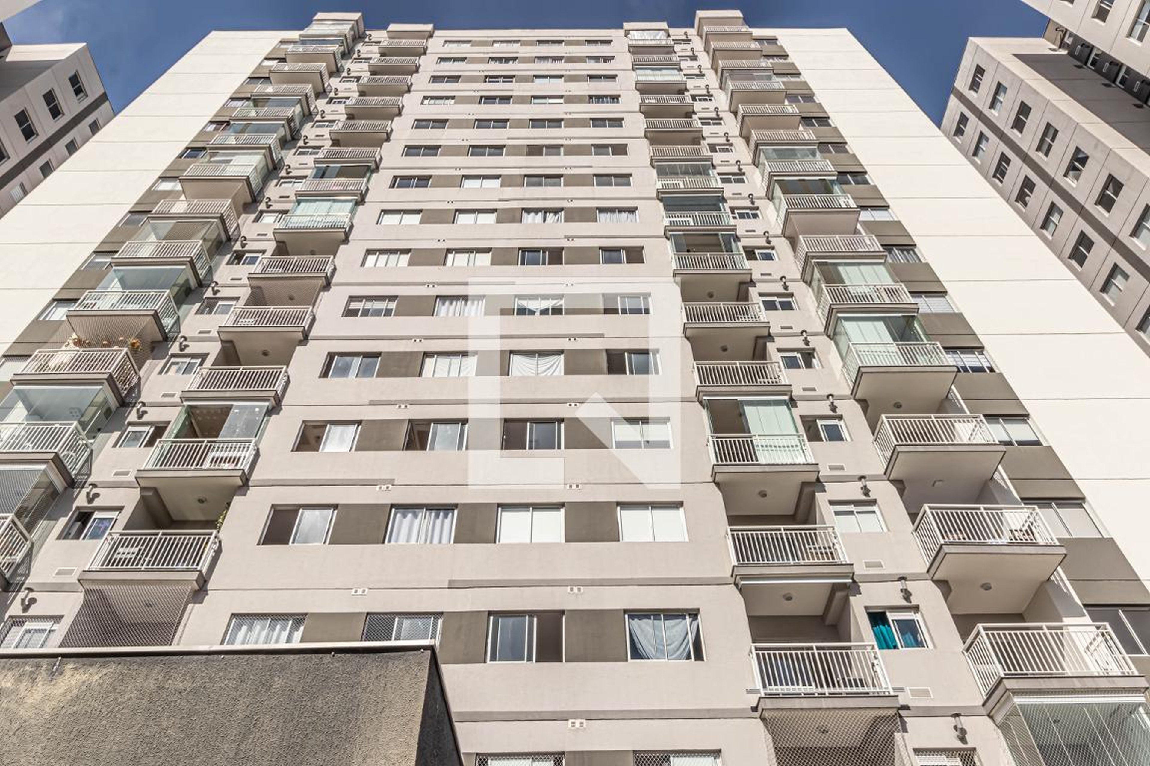 Fachada do Prédio Condomínio Moov Espaço Cerâmica