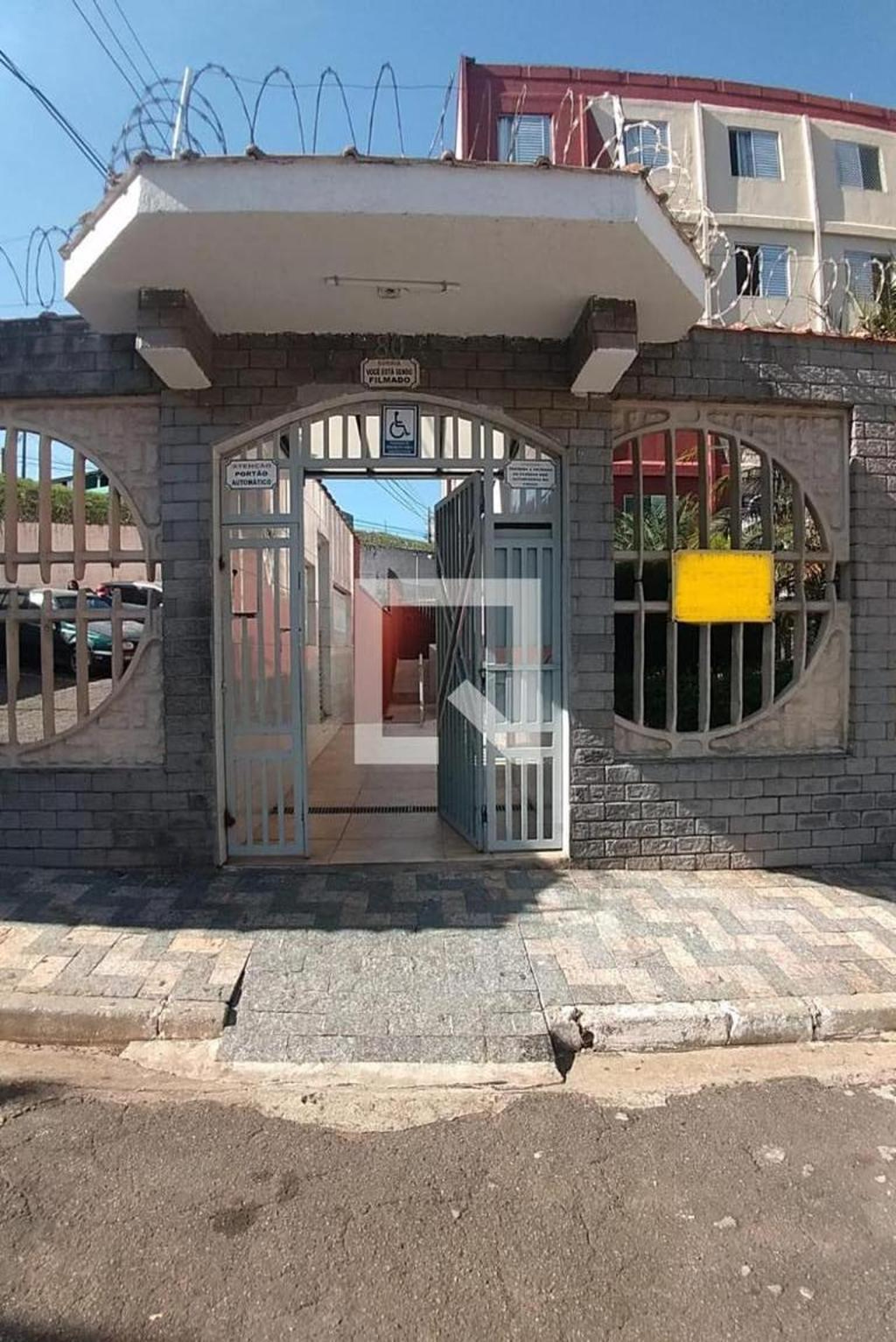 Fachada Condomínio Camelia III