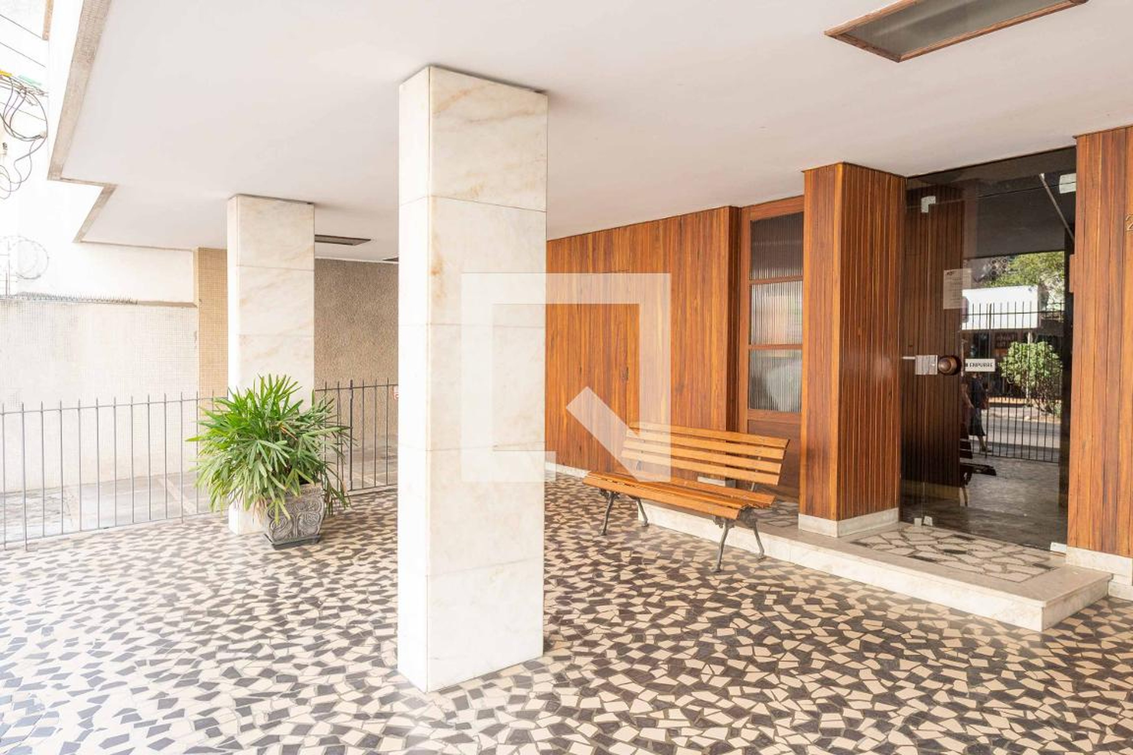 Hall - Campo das Esmeraldas