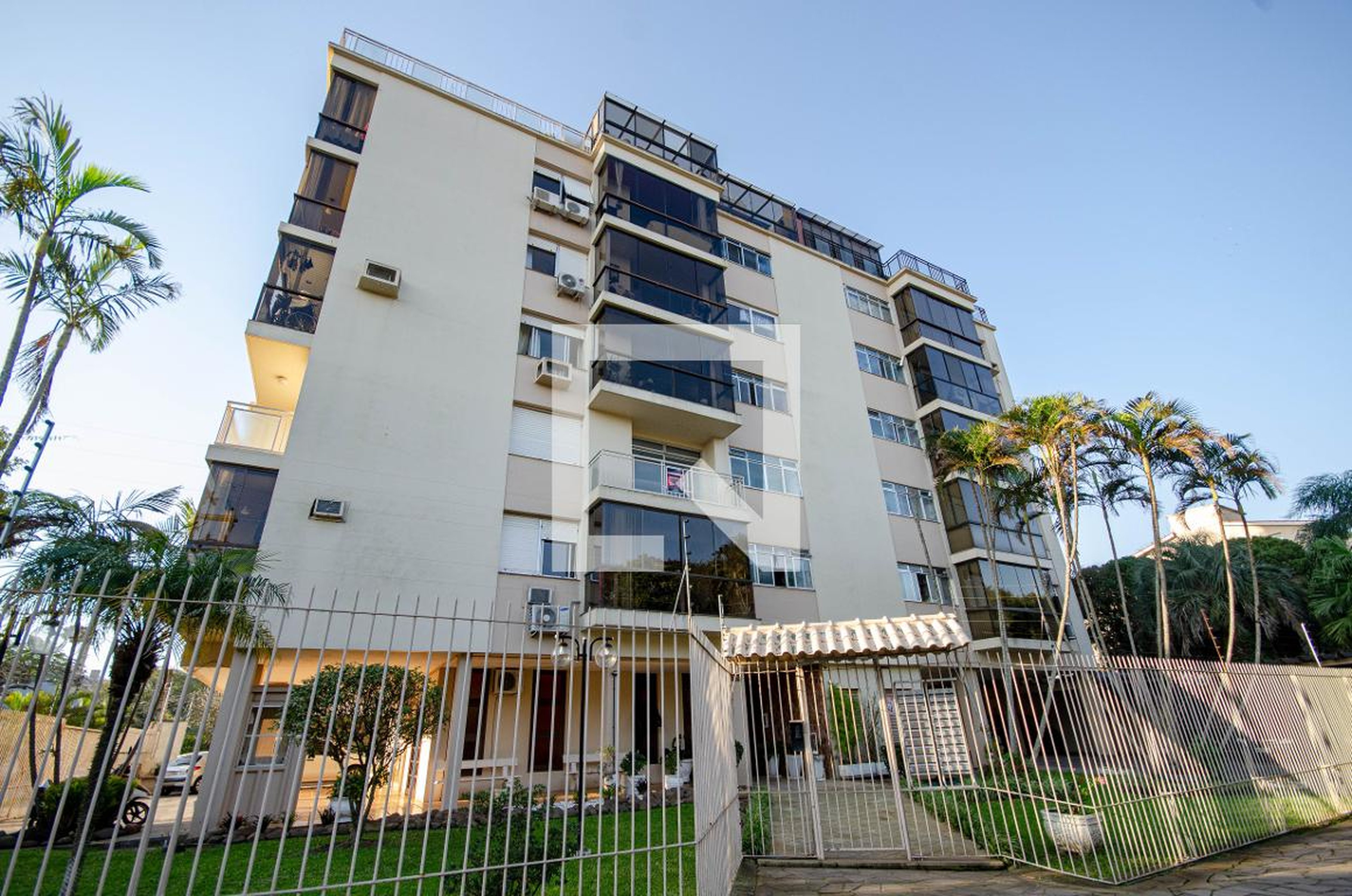 Fachada do Prédio Condomínio Estrela do Cristal