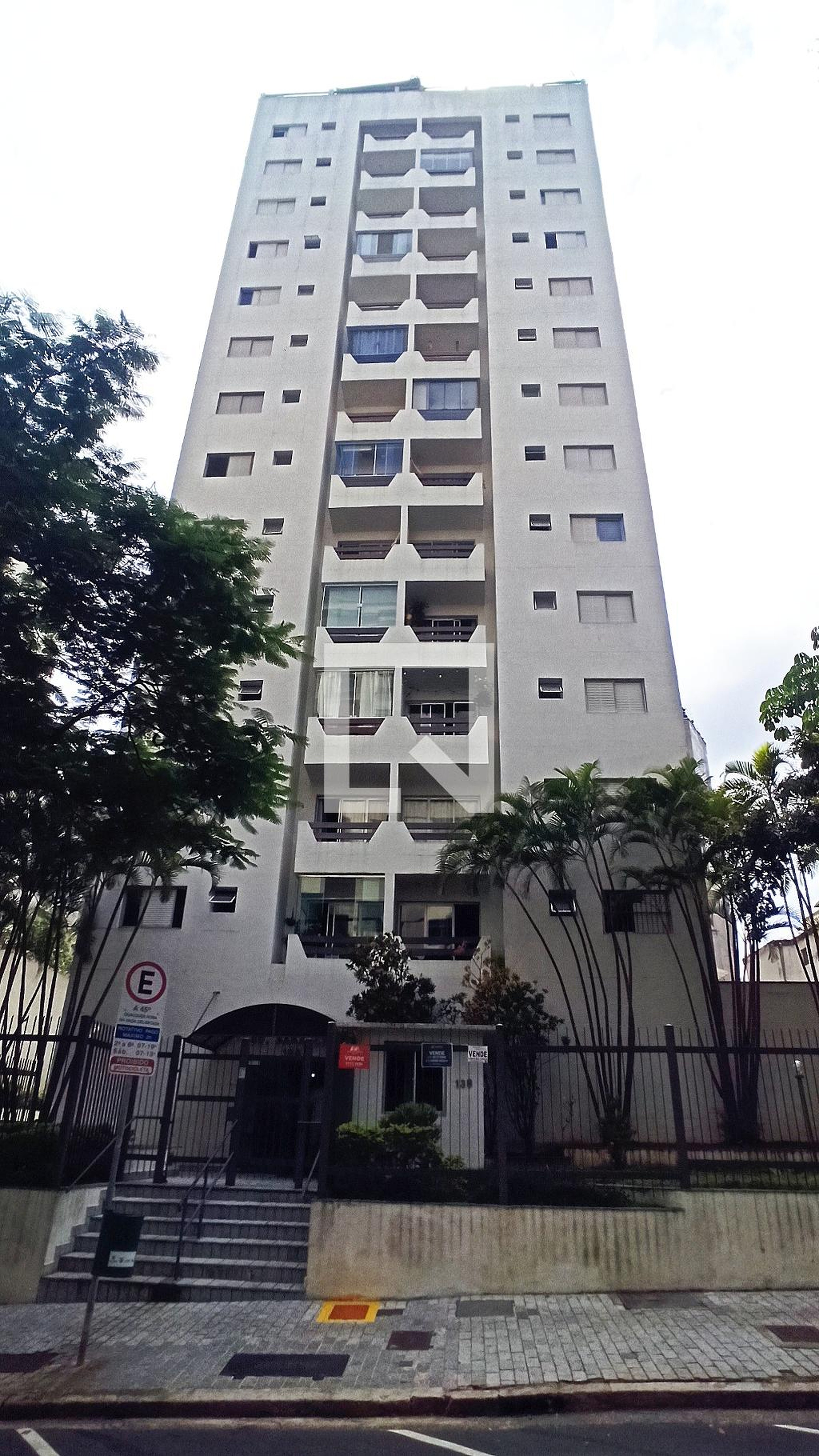 Fachada do Prédio Condomínio Saragoza