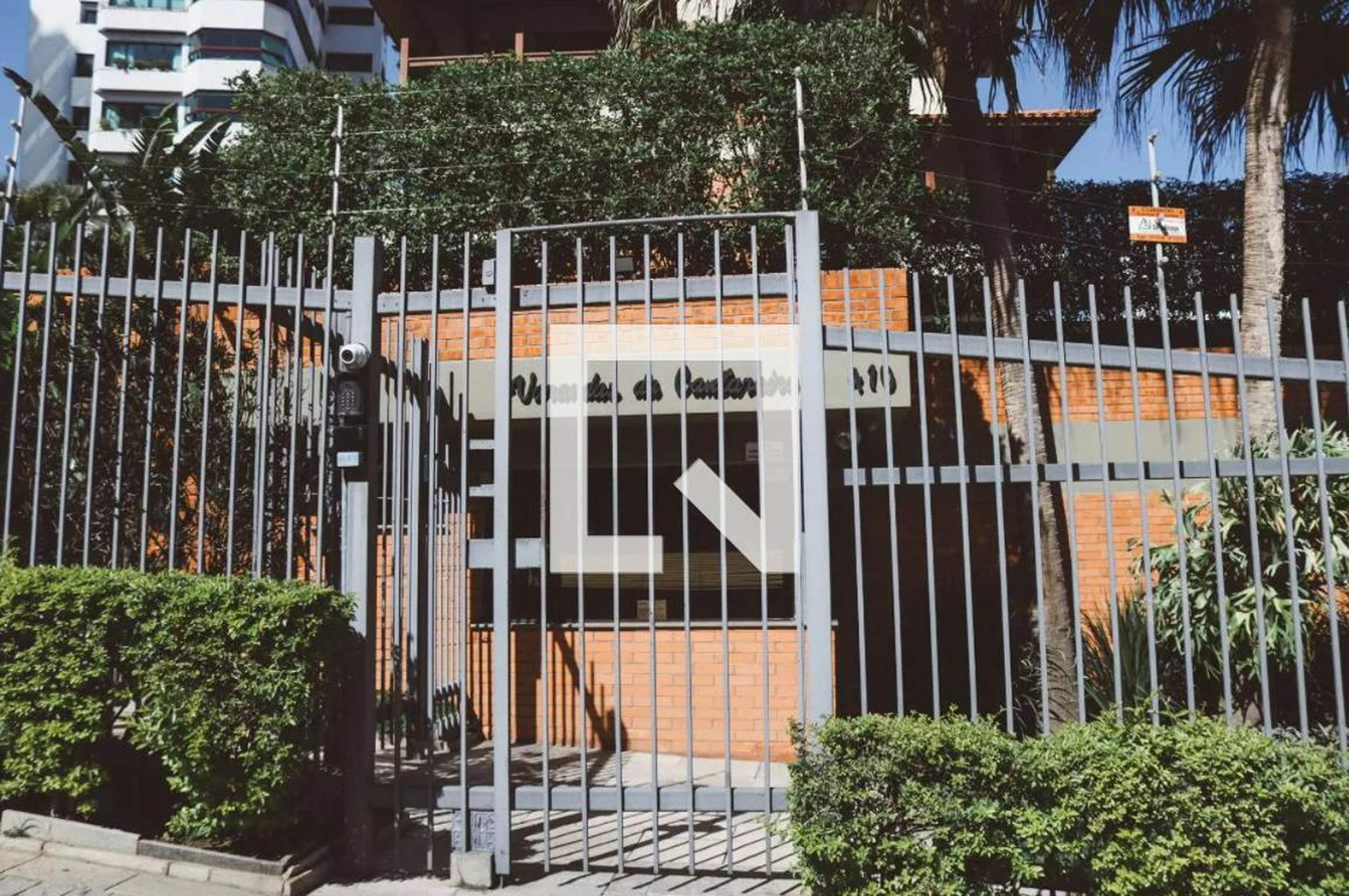 Fachada Condomínio Varanda da Cantareira