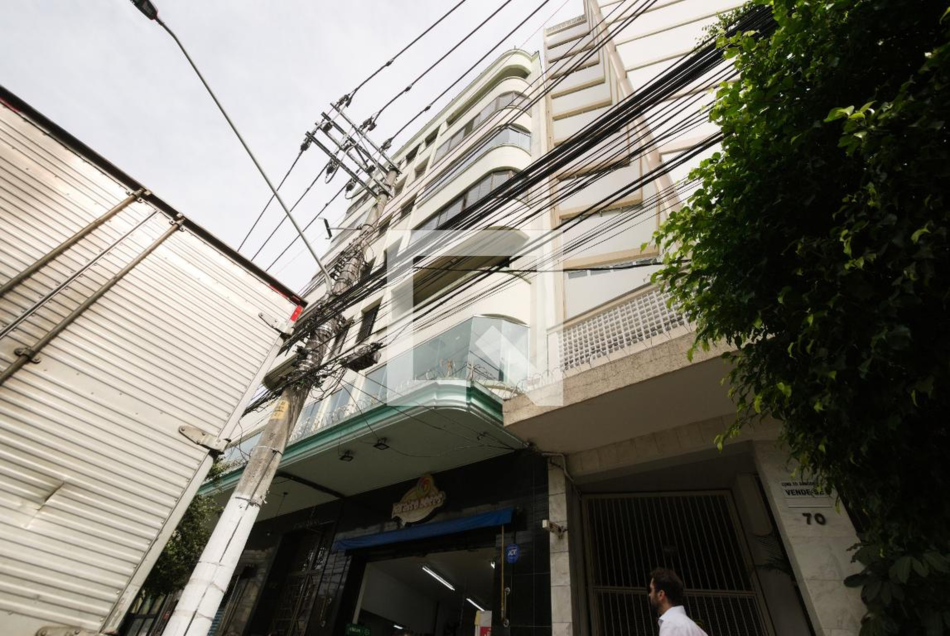 Fachada Condomínio em Rua Domingos de Morais, 80
