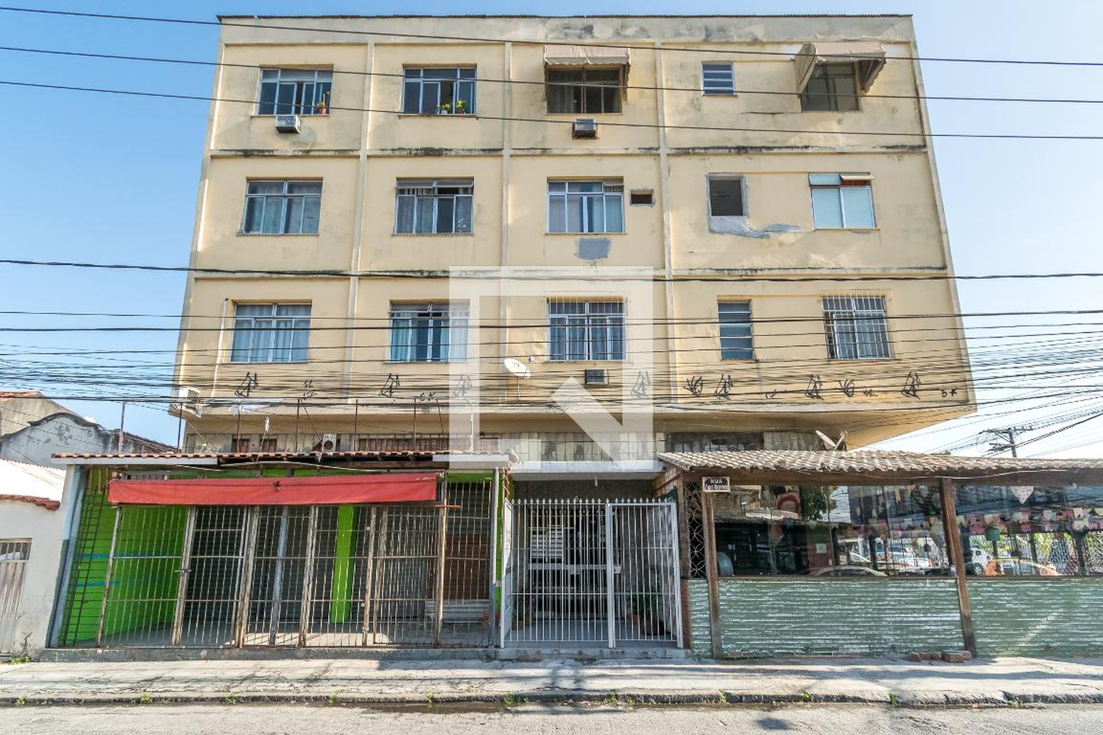 Fachada do prédio Edifício Fuas Roupinho