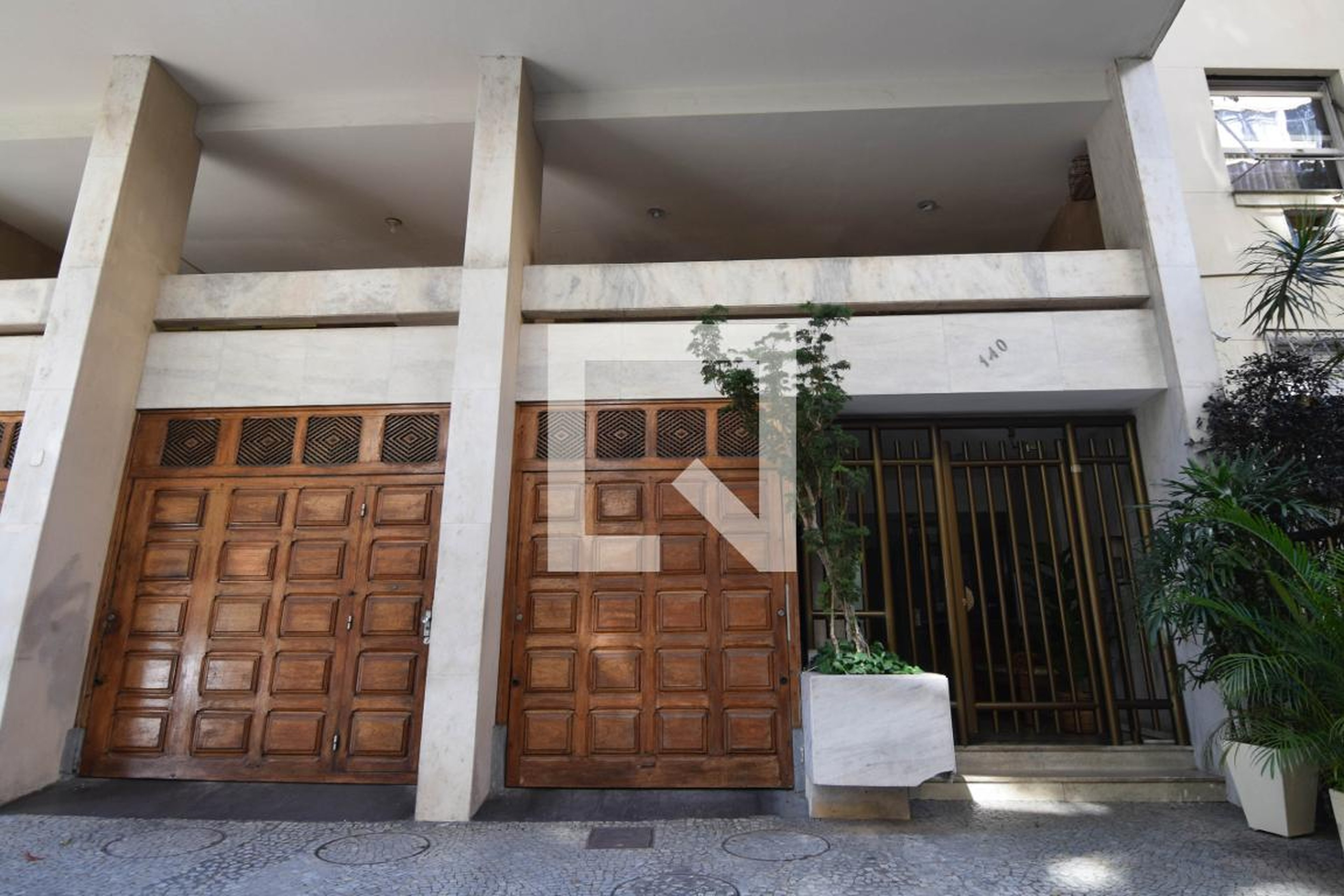 Fachada Condomínio em Rua Barão de Ipanema, 140