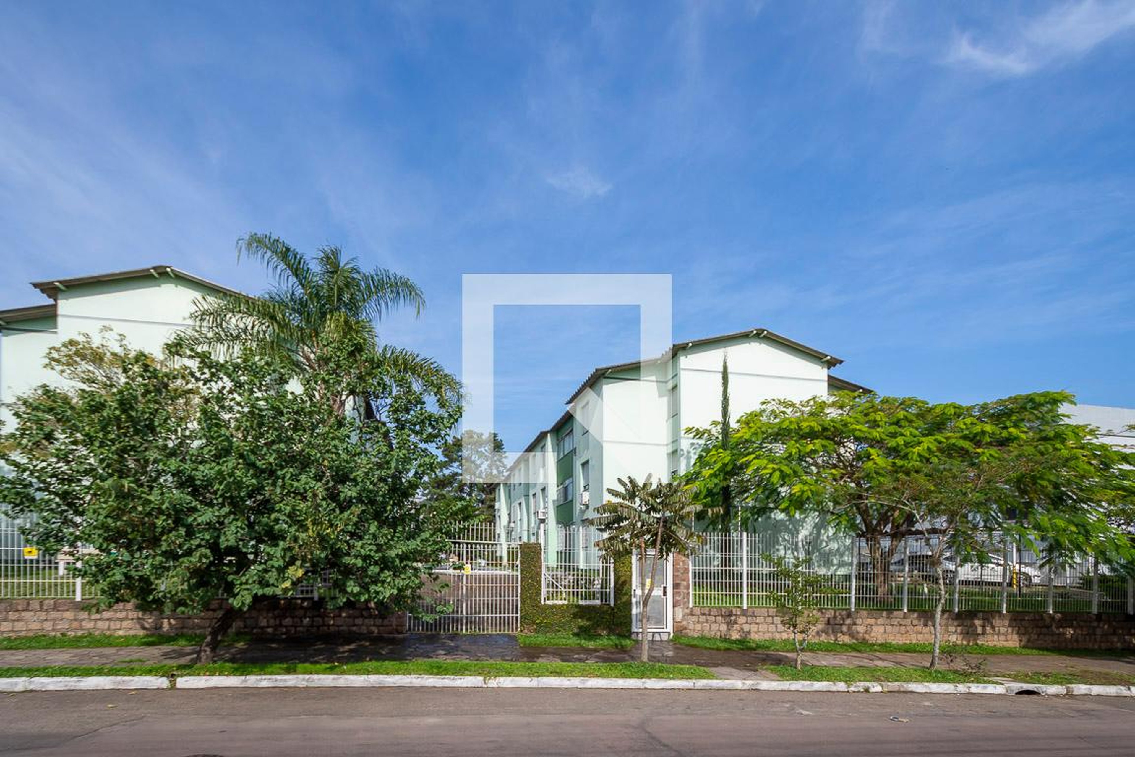 Fachada do Condomínio Condomínio Conjunto Habitacional Flor do Campo