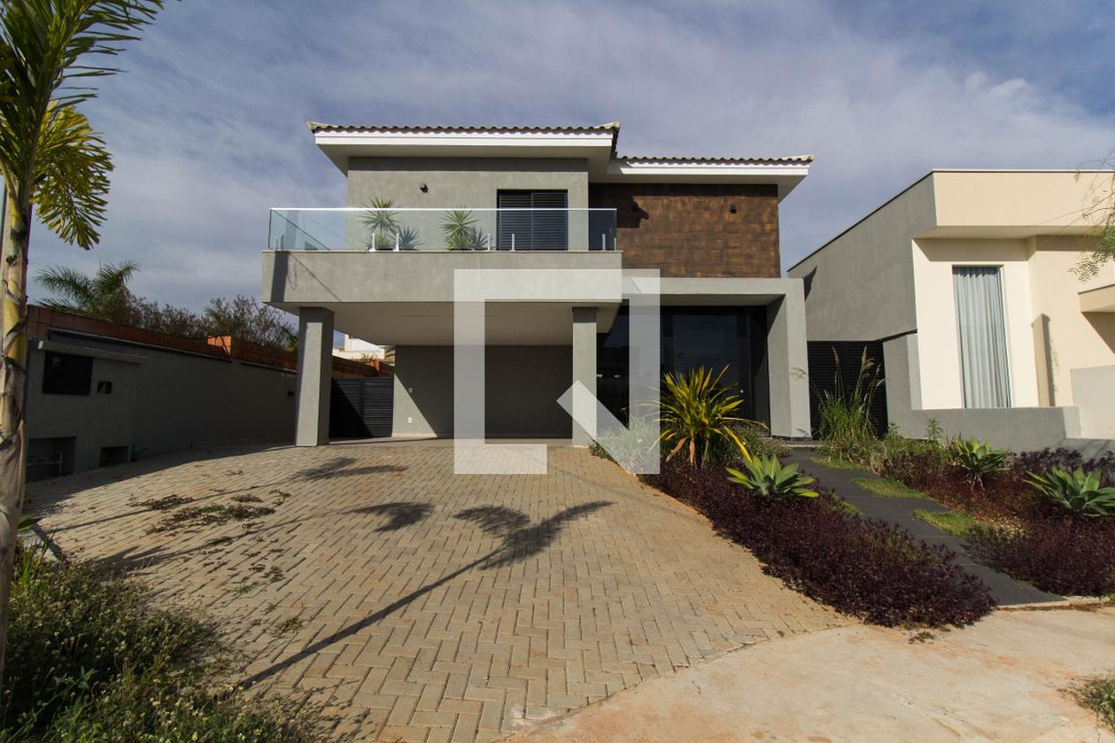 Fachada Condomínio em Rua Eduardo Jorge de Freitas, 11