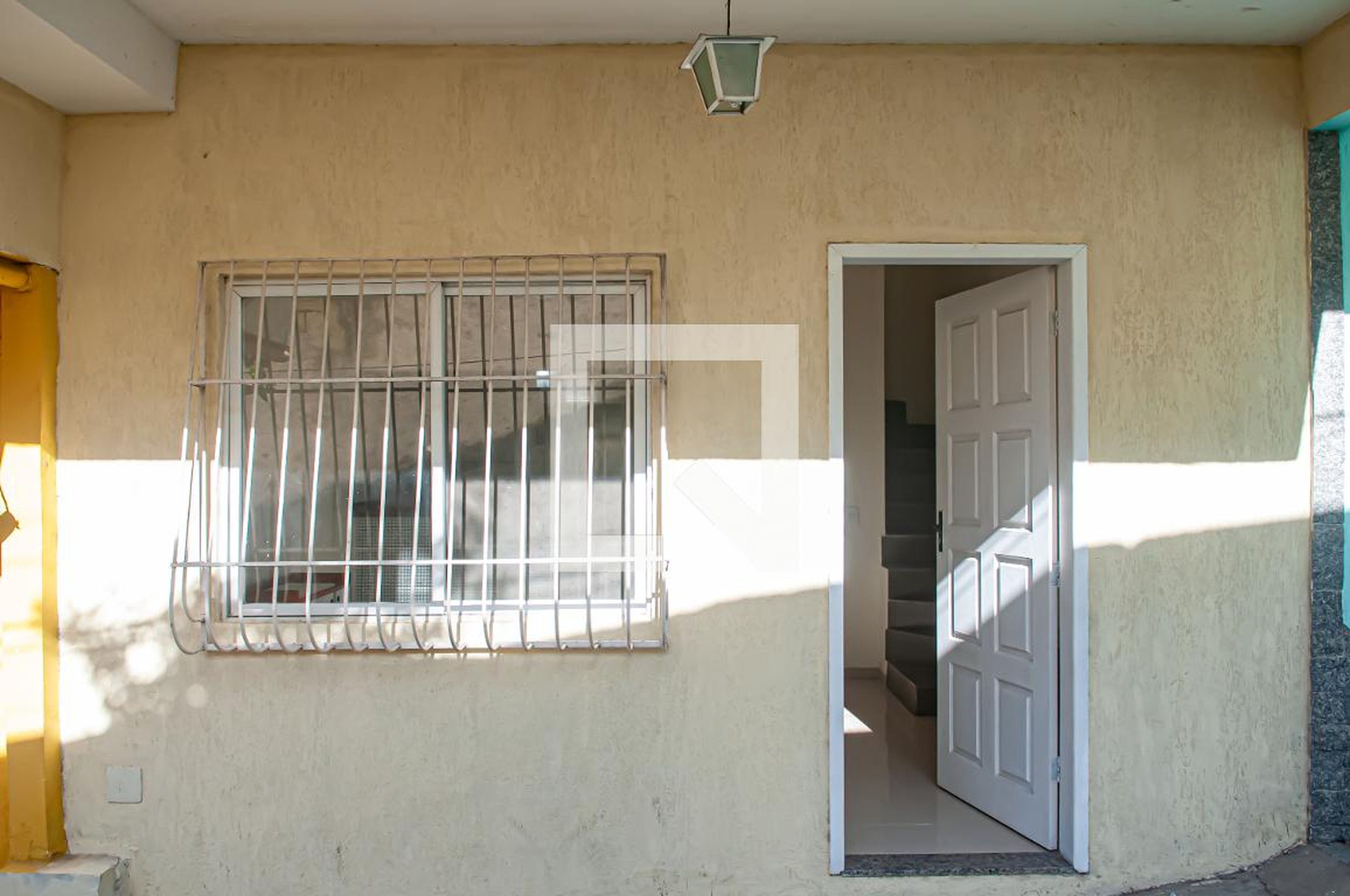fachada Condomínio em Rua Mimosa, 30