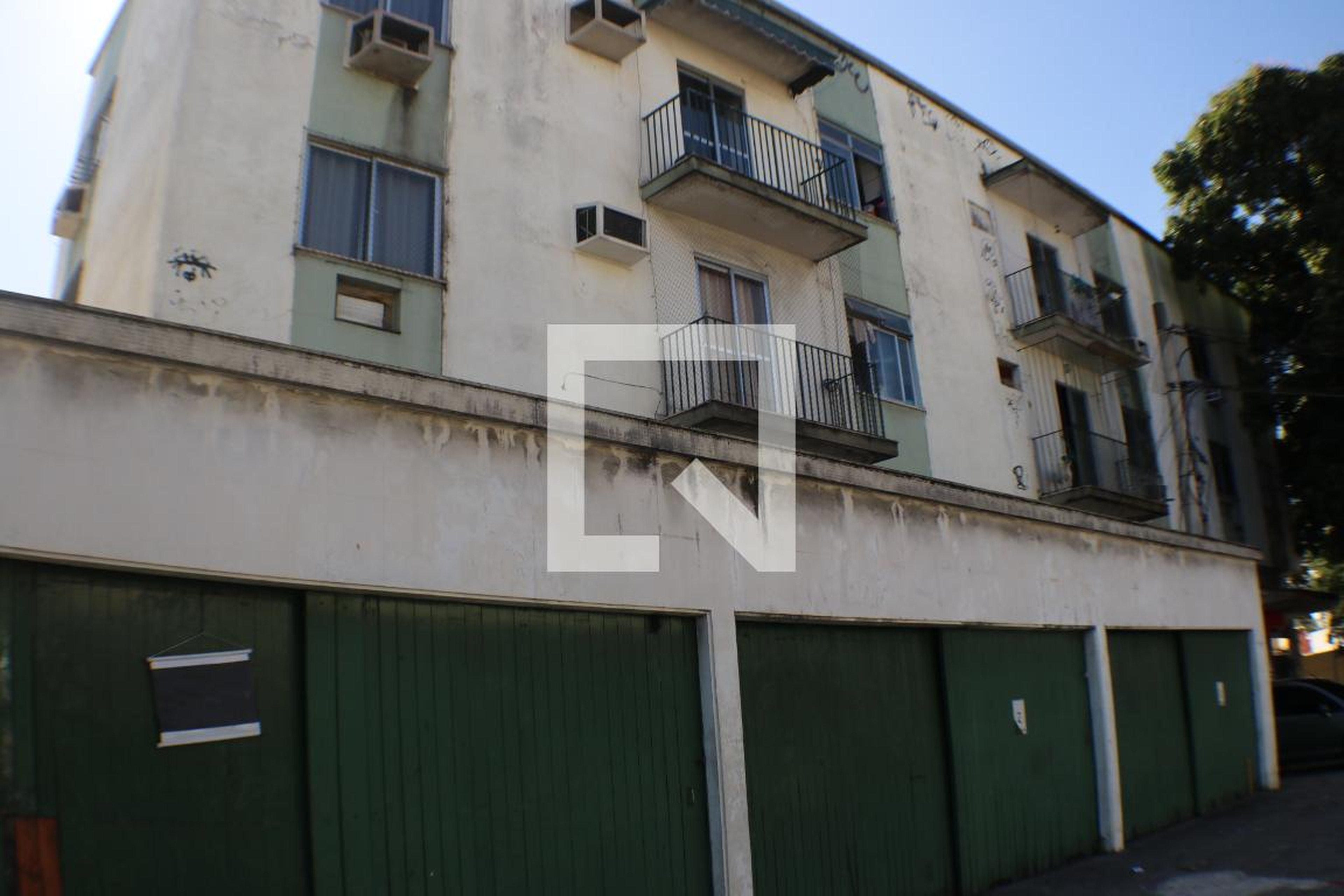 Fachada Condomínio em Rua Godofredo Viana, 506