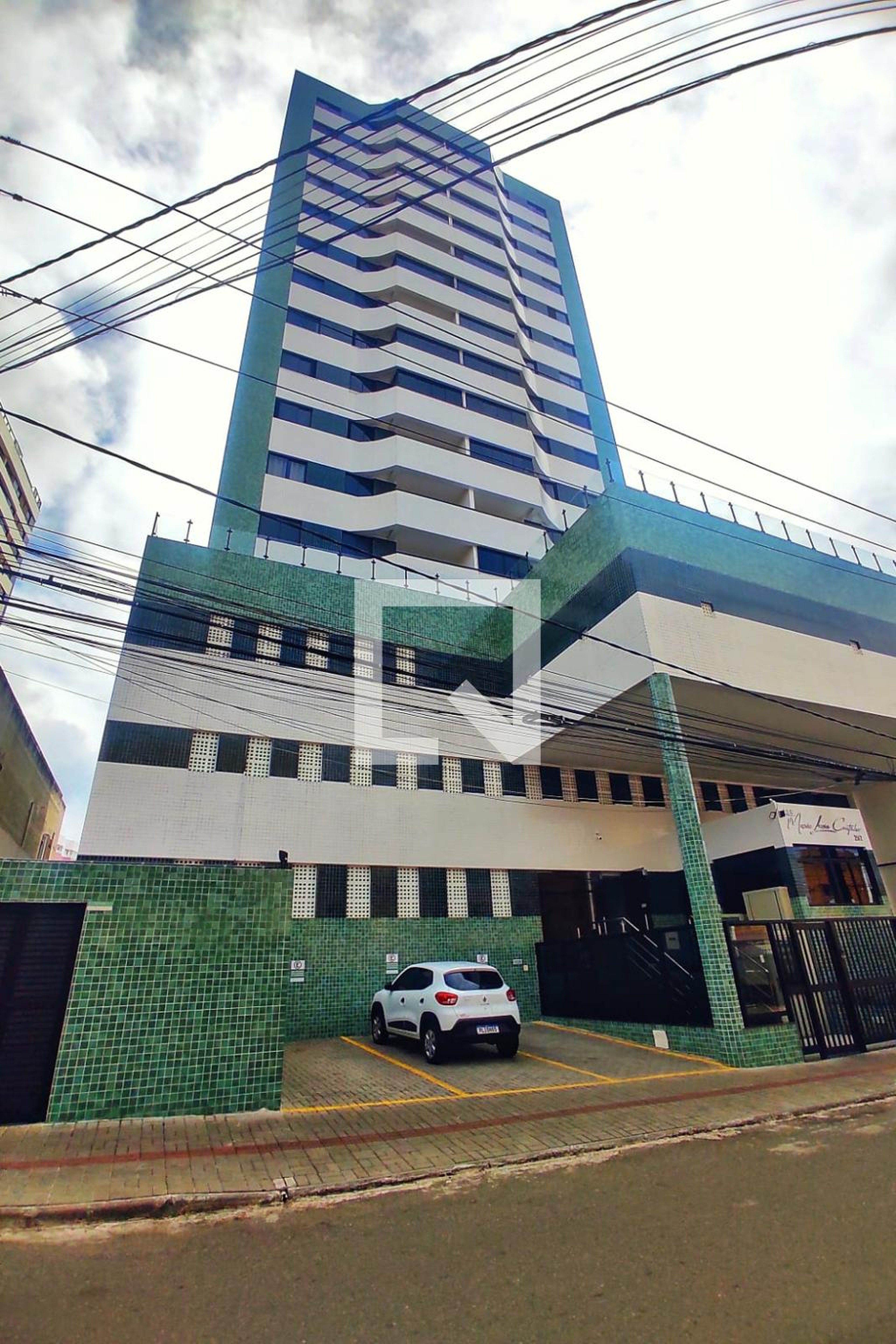 Fachada do Condomínio Edifício Maria Lúcia Coutinho