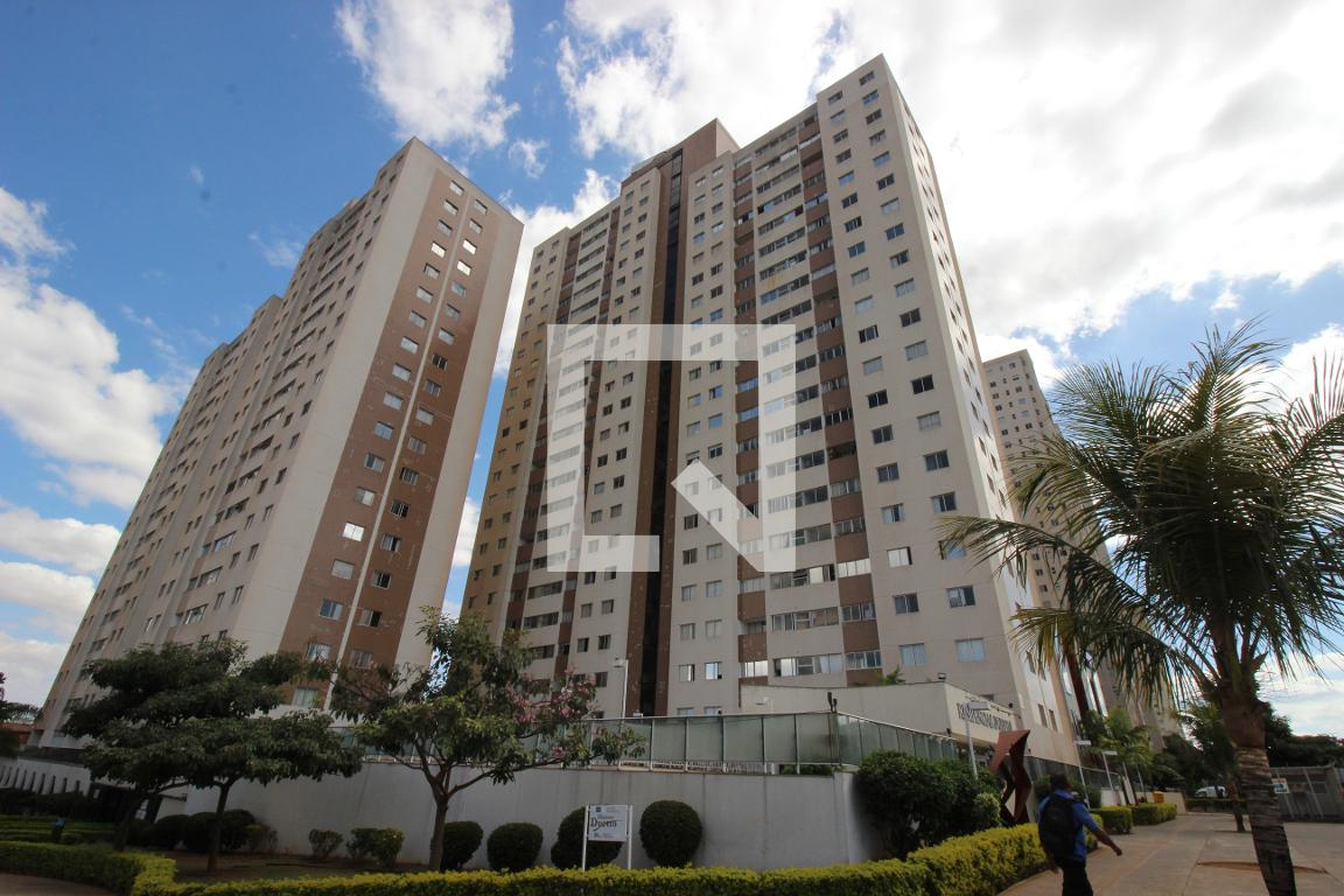 Fachada do Condomínio Condomínio em Área Especial 4 Módulo L, 813