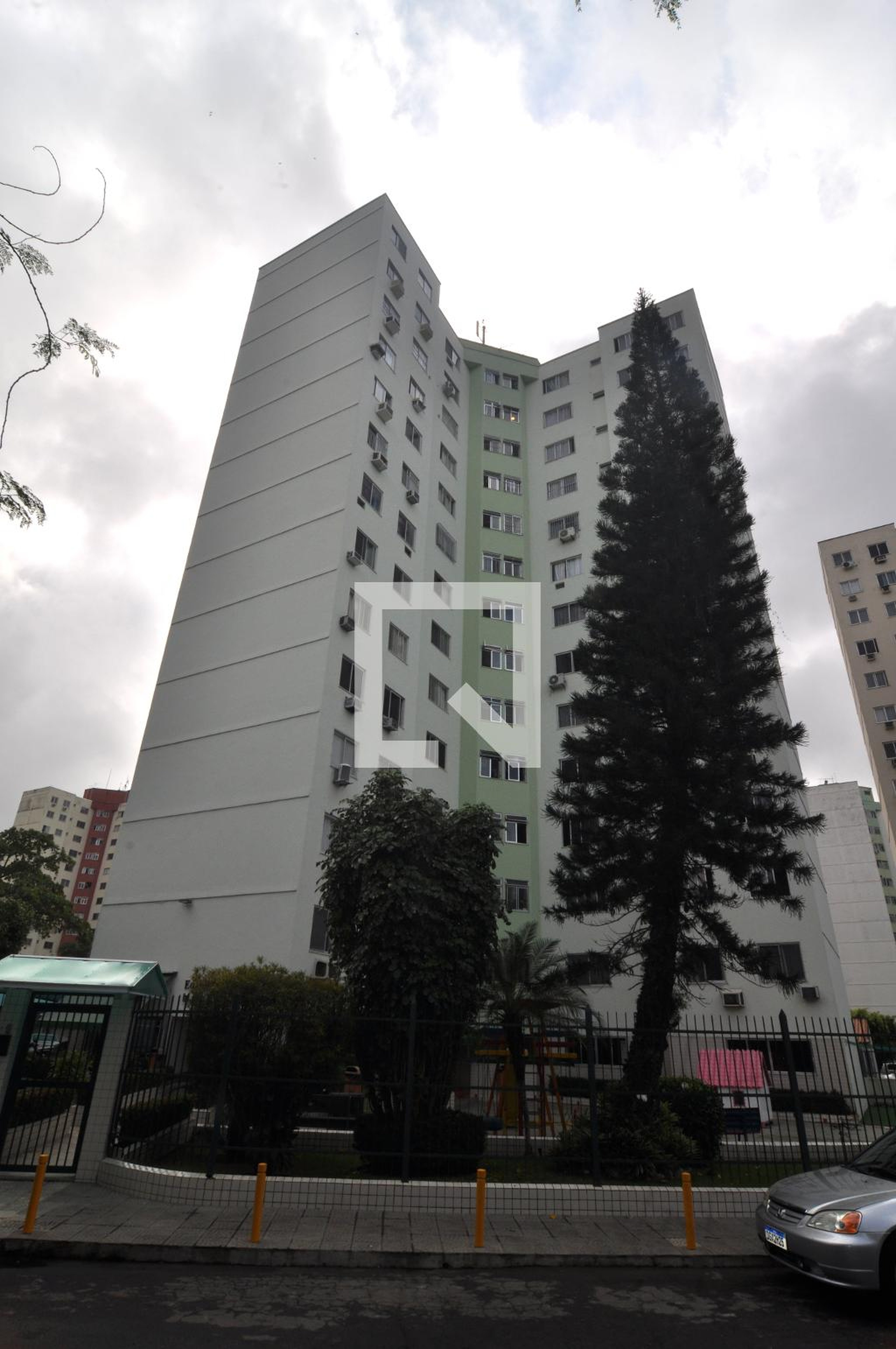 Fachada do Condomínio Condomínio Espigão