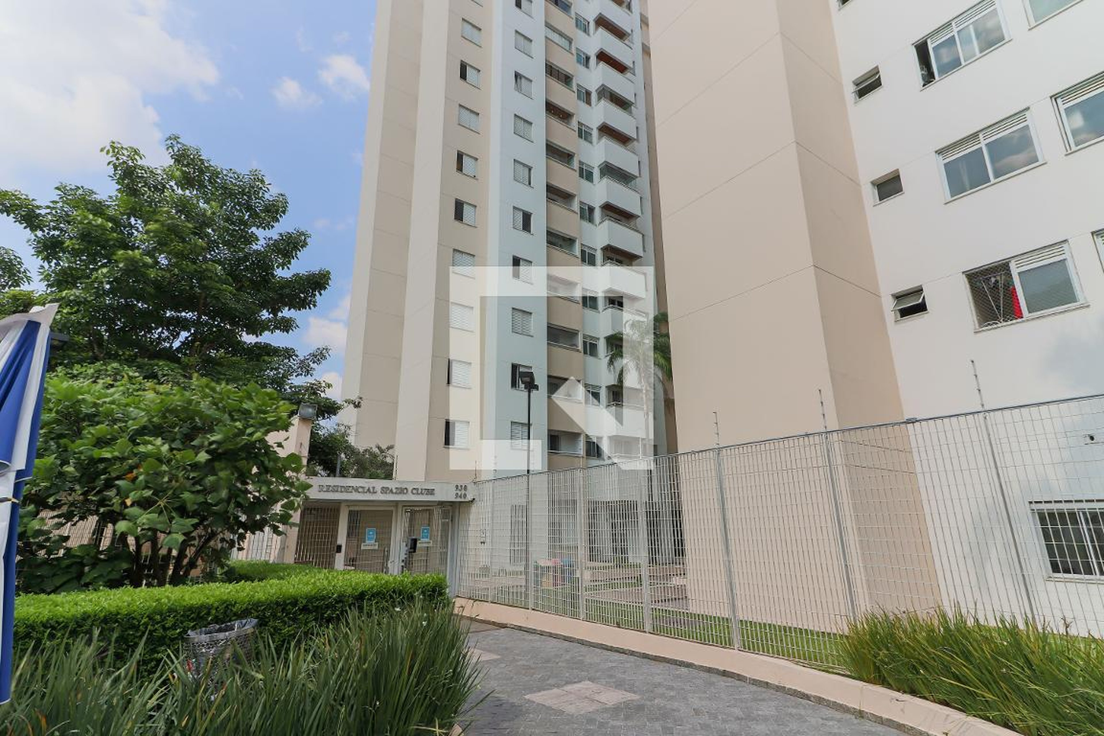 Fachada do Condomínio Condomínio em Rua Caetanópolis, 980