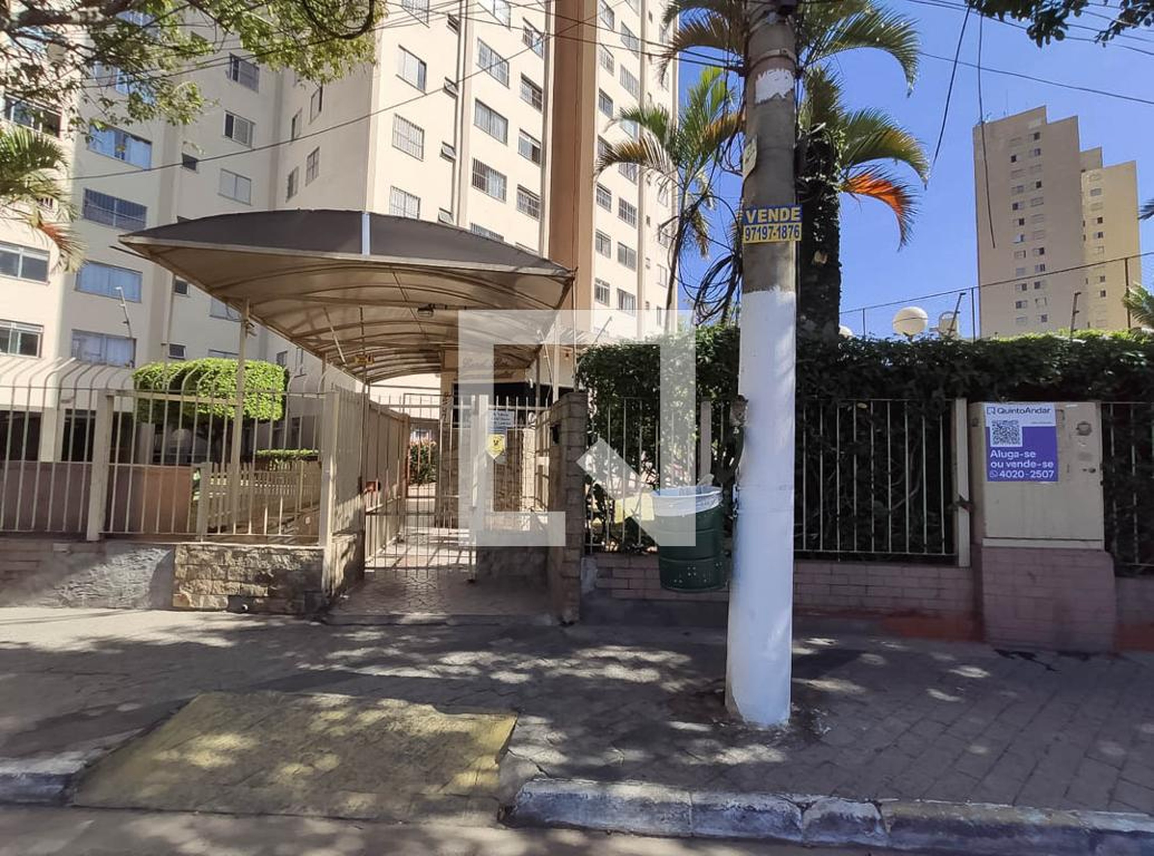 Fachada Condomínio em Rua Manguari, 275