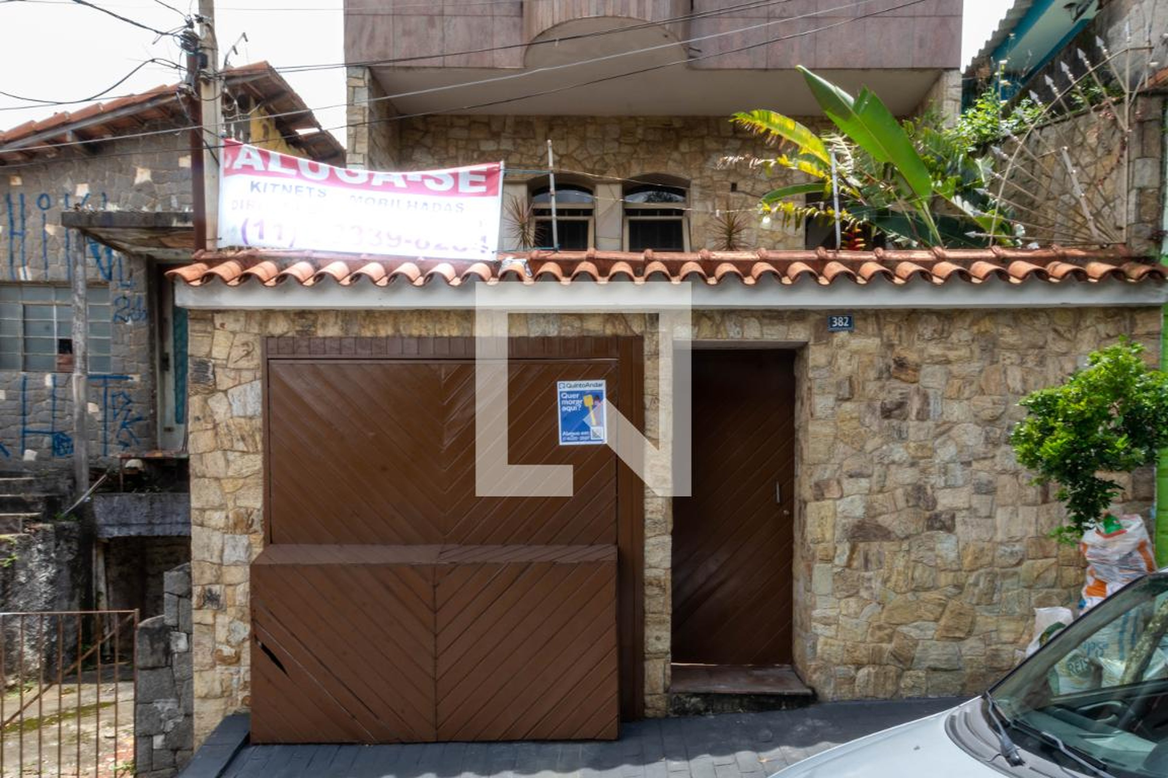 Fachada Condomínio em Rua Doutor Solon Fernandes, 382