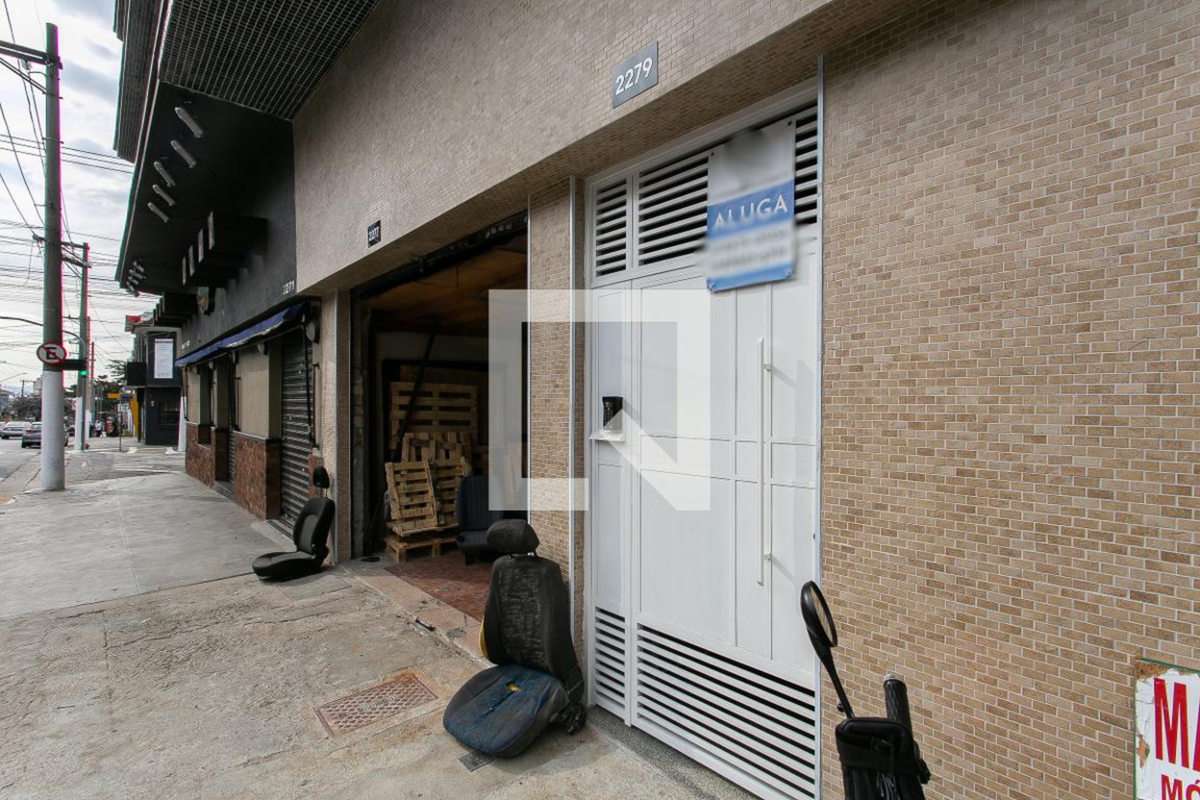 Fachada do Condomínio Condomínio em Rua Antônio de Barros, 2279