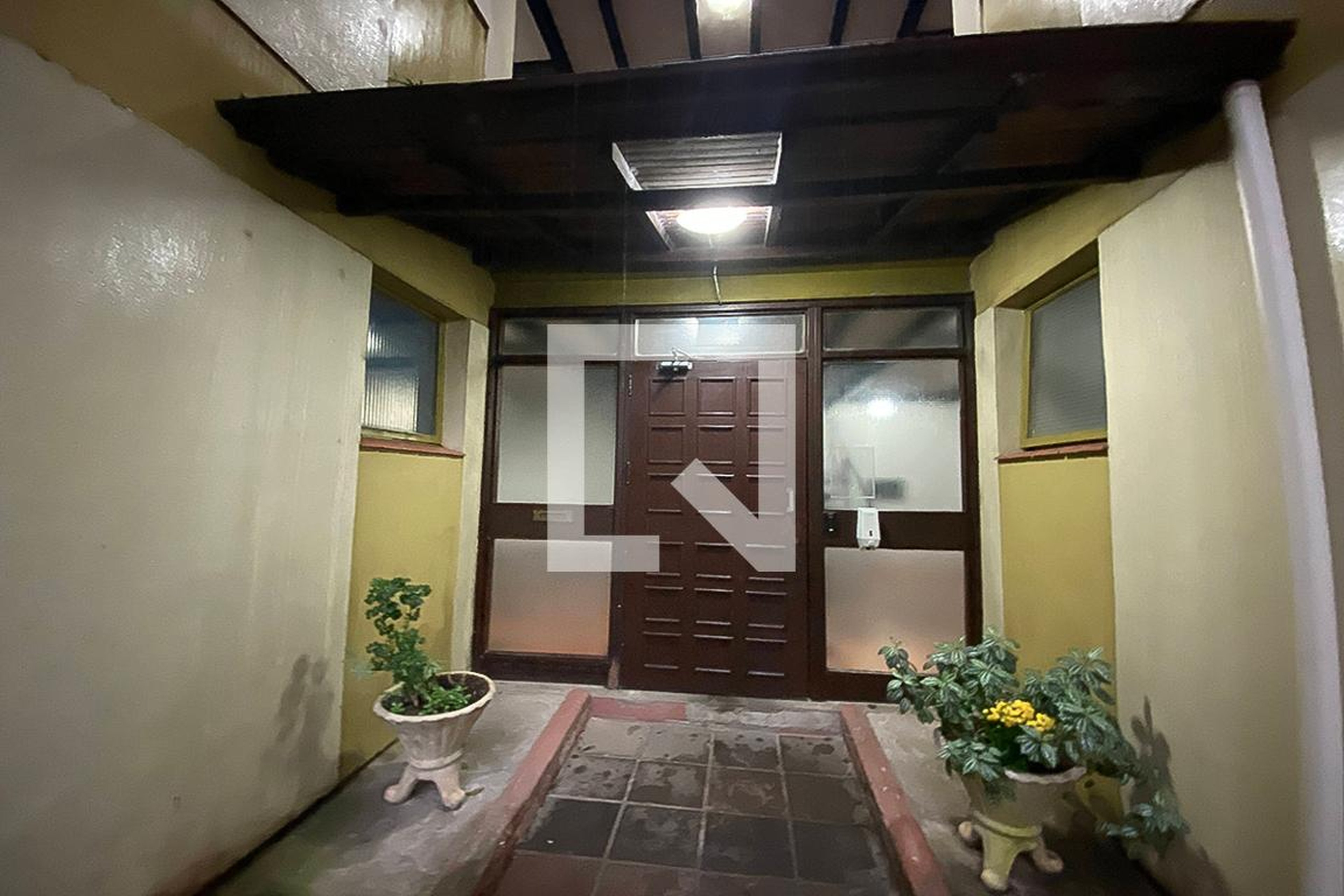 Entrada do Prédio - null