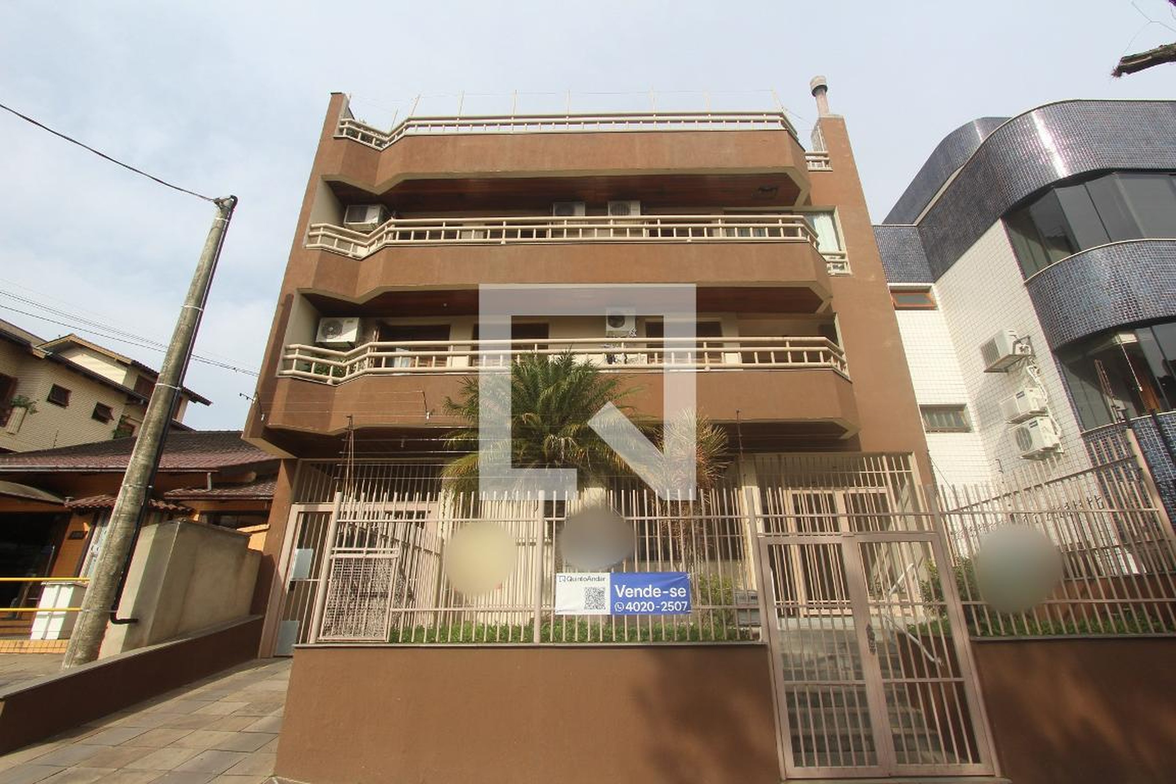 Fachada do Condomínio Condomínio Por do Sol