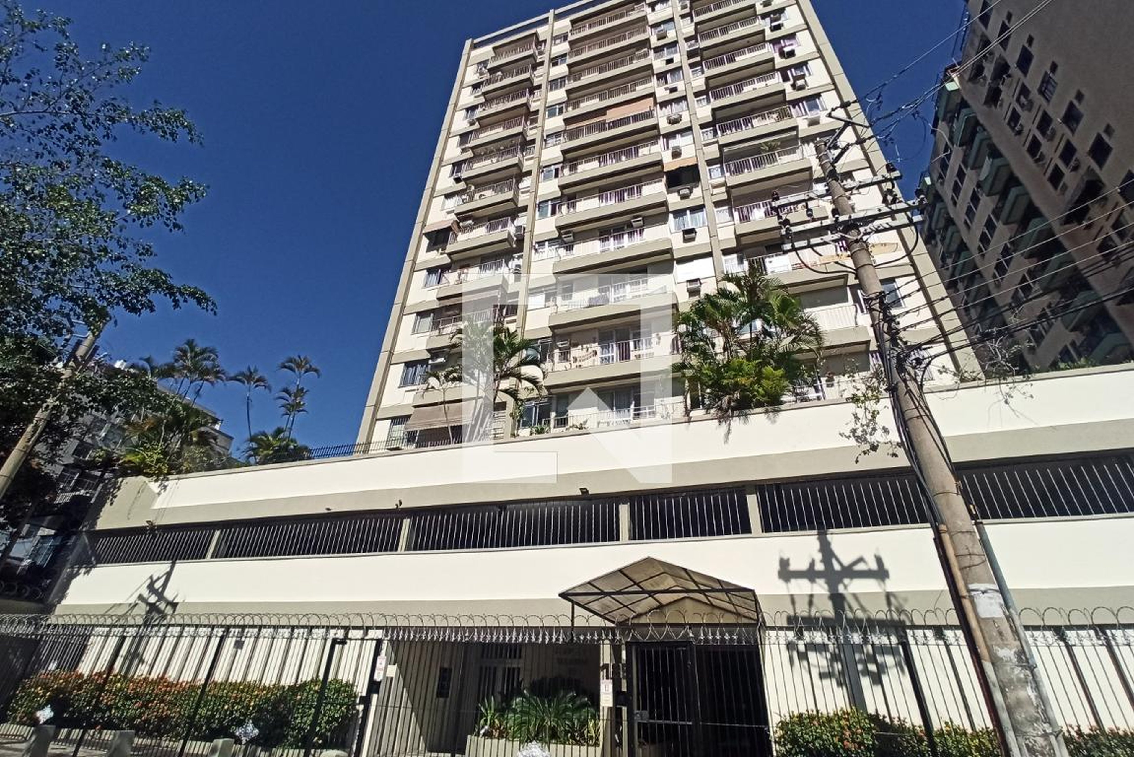 Fachada do Condomínio Condomínio Varandas do Méier