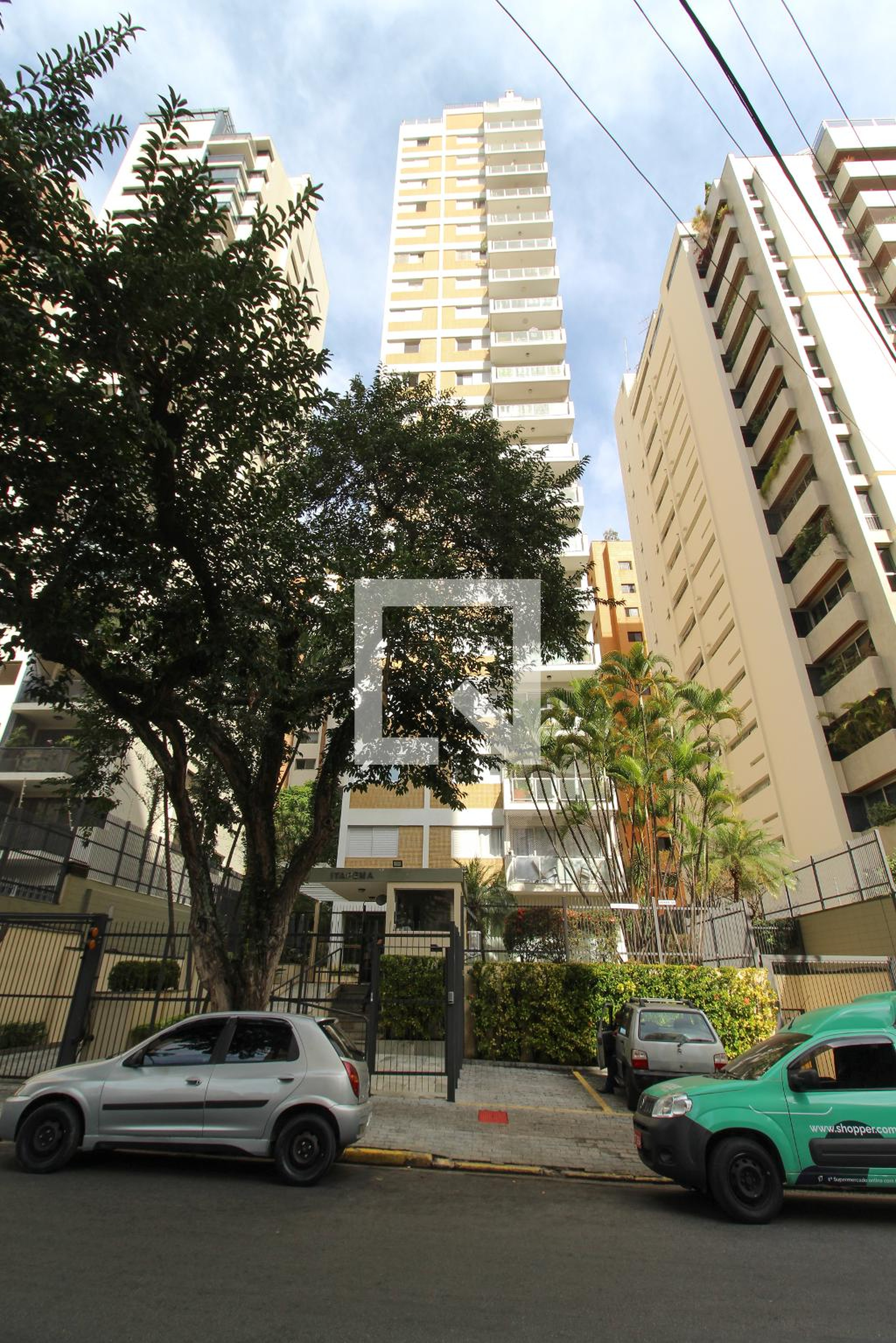 Fachada do Prédio Condomínio Itapema