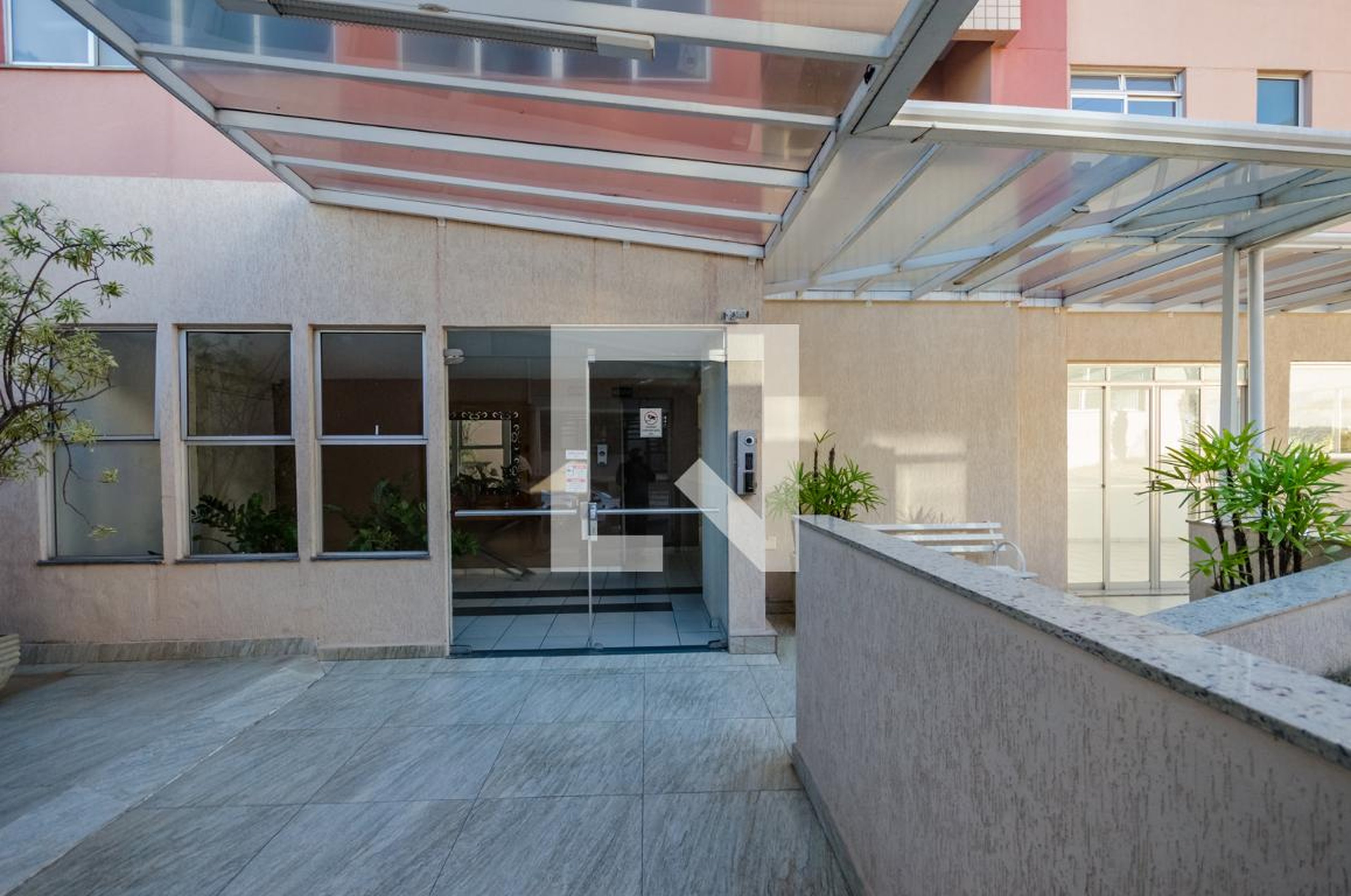 Entrada - Edifício Mogno