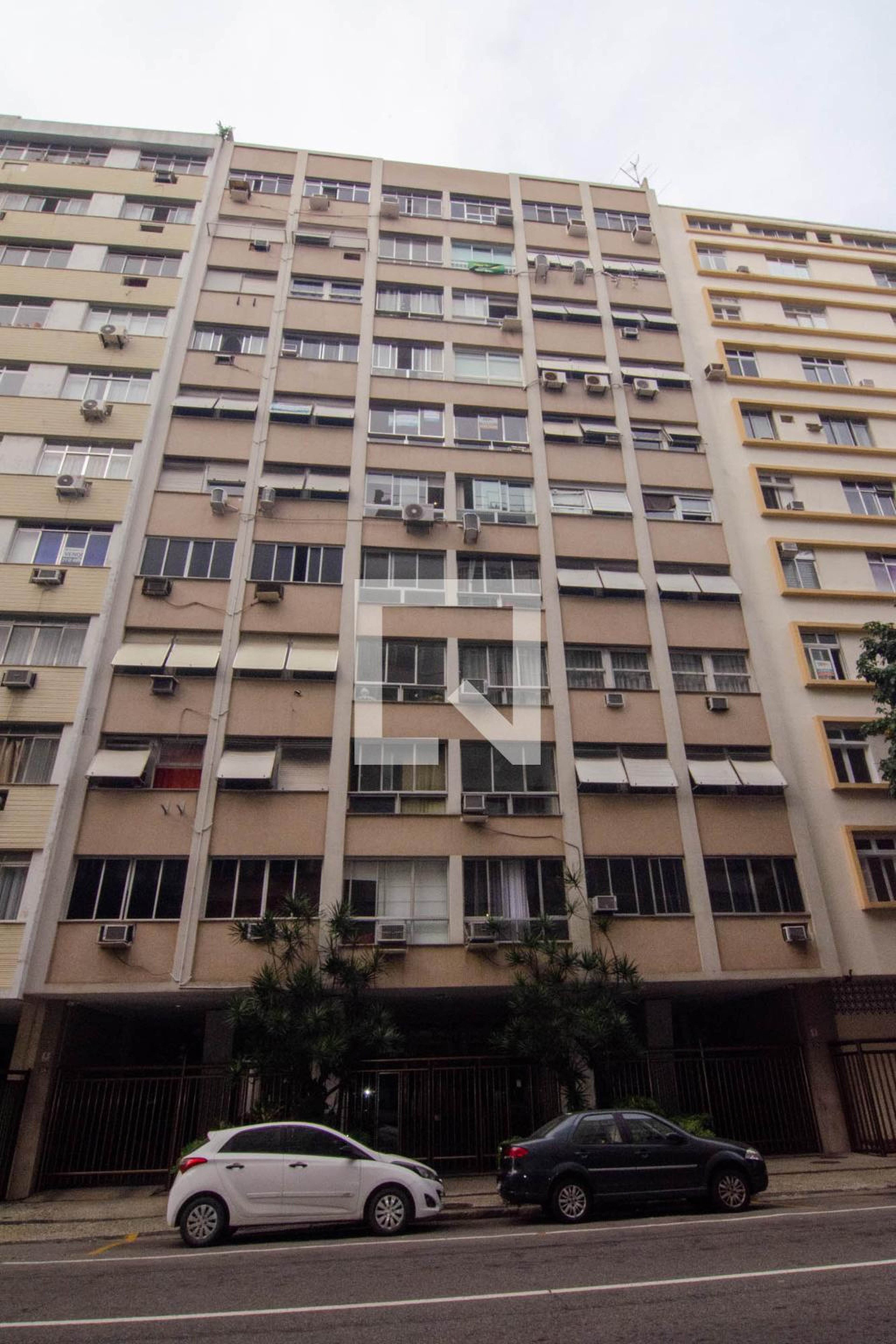 Fachada Condomínio em Rua Raul Pompéia, 58