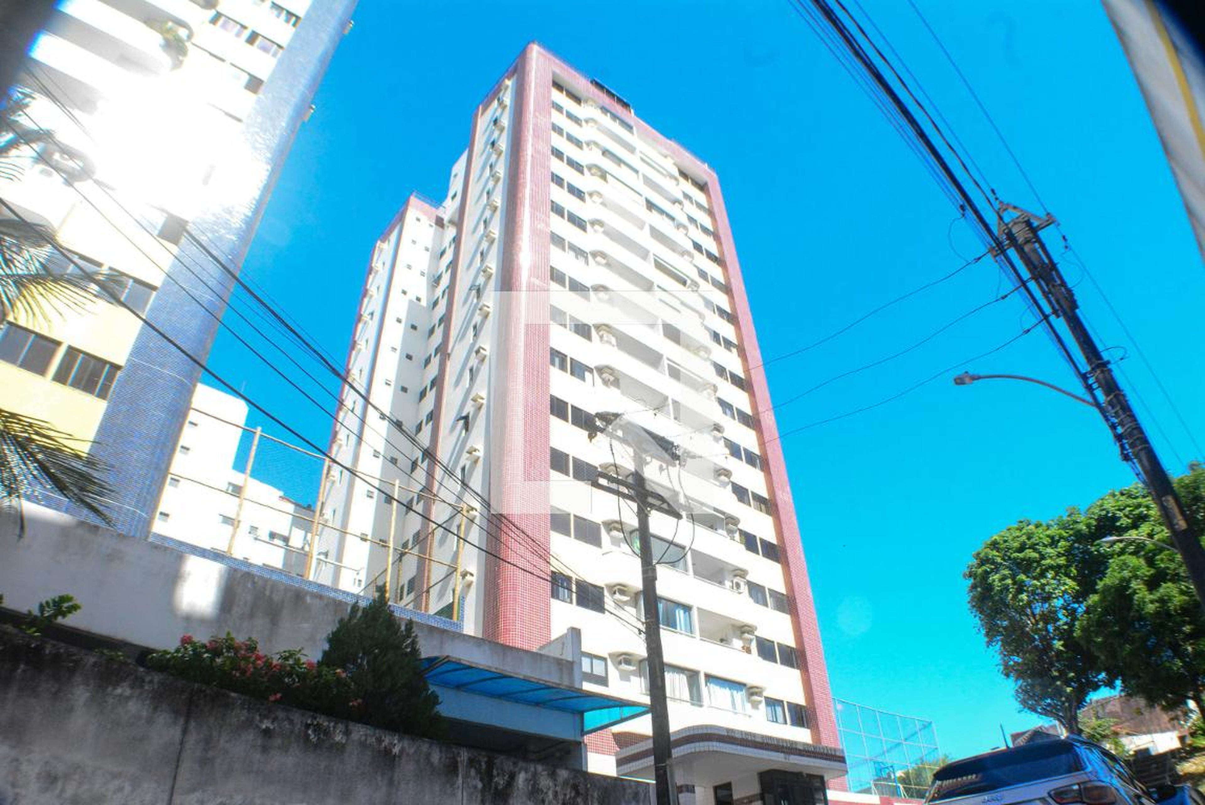 Fachada do Condomínio Condomínio Luiz Guilherme Guimarães