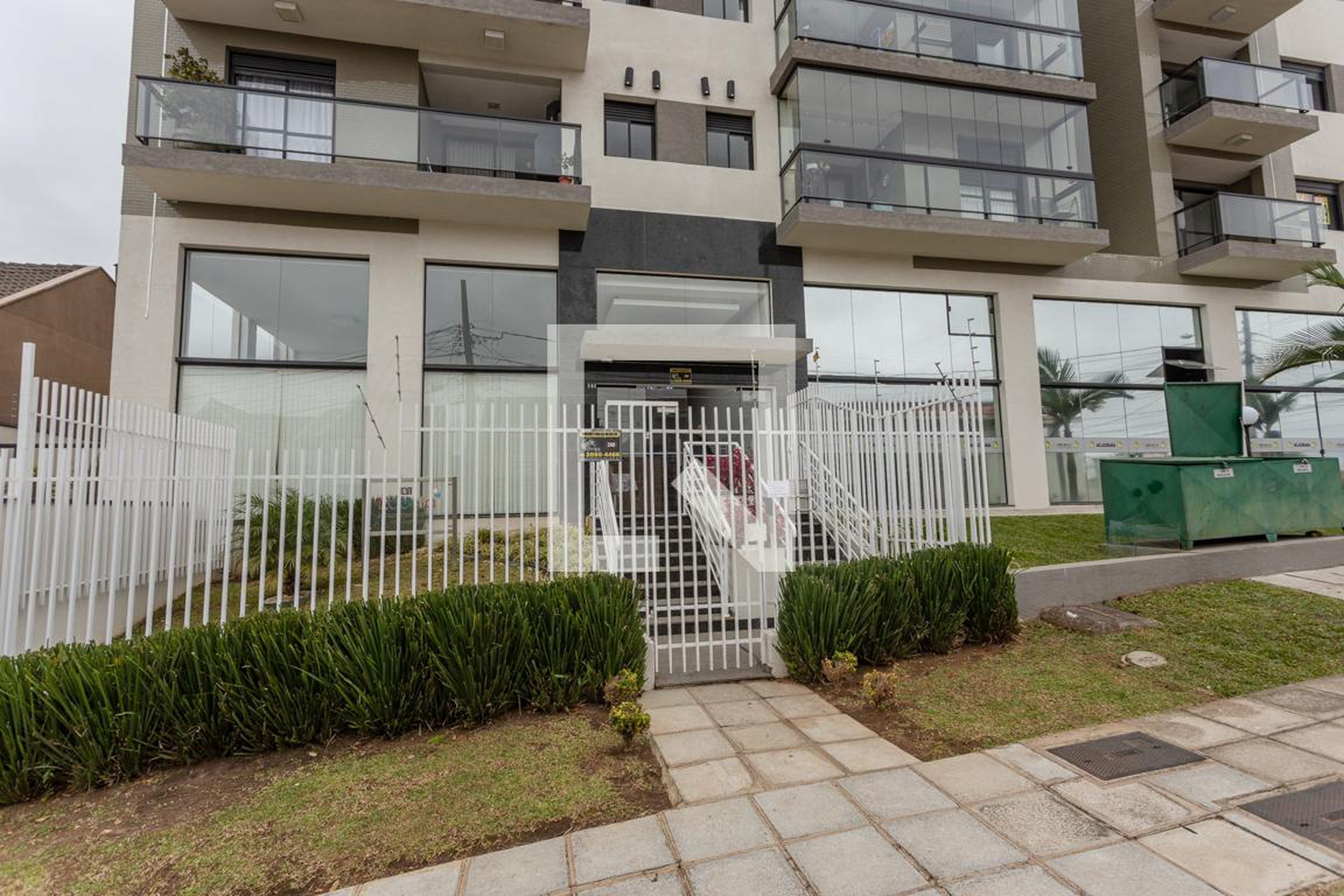 Fachada Condomínio em Rua Vinícius de Morais, 161