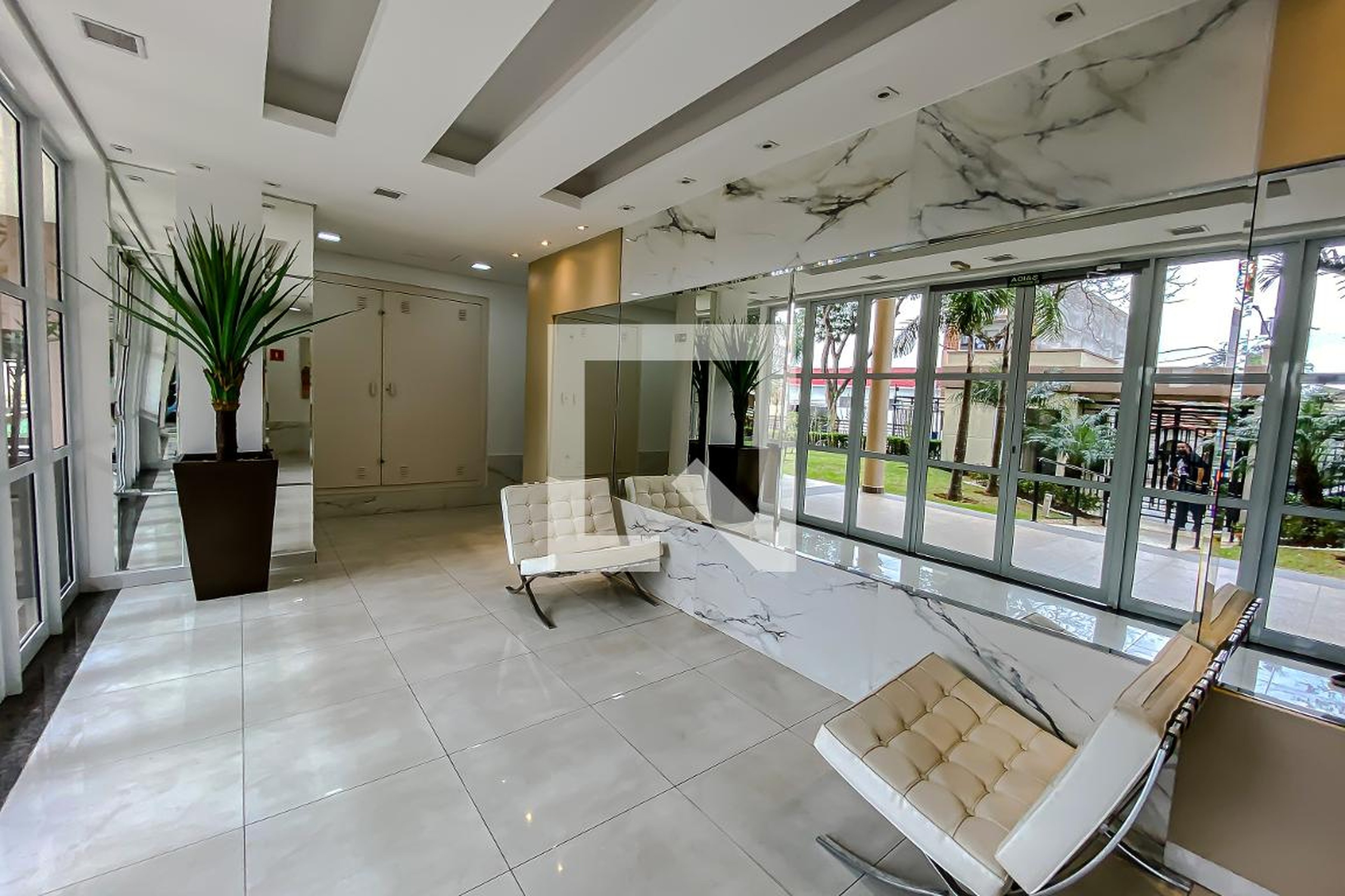 Hall Social - MY Home