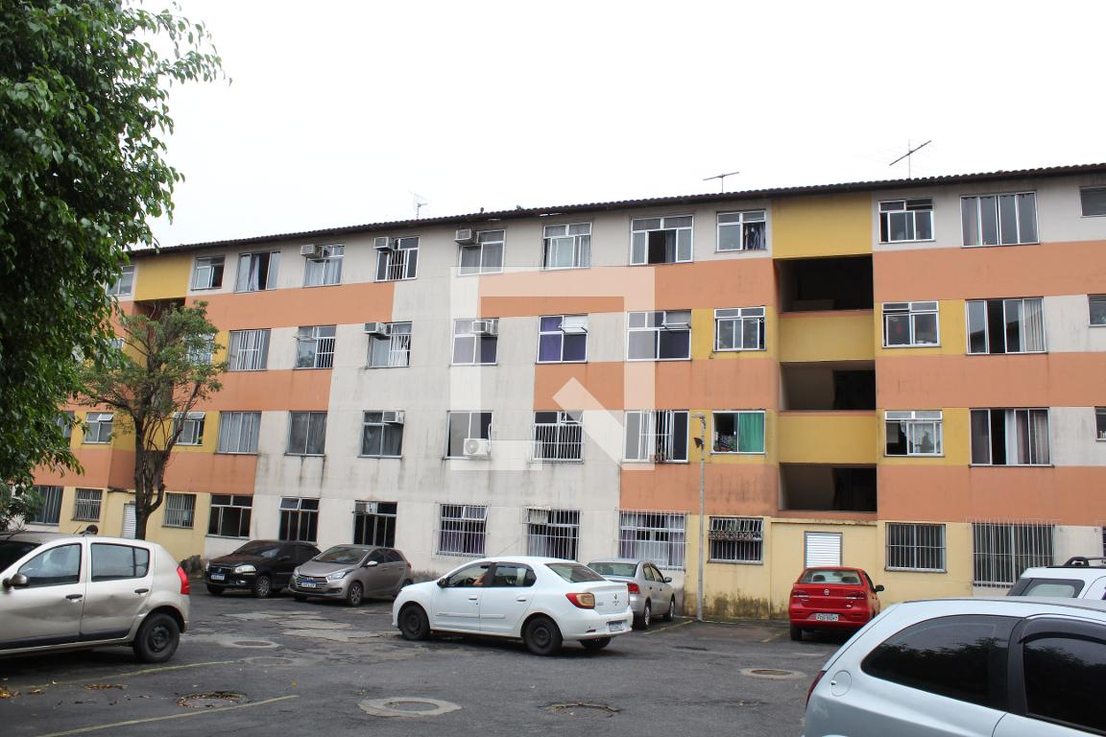 Condomínio - Residencial Jardim Real