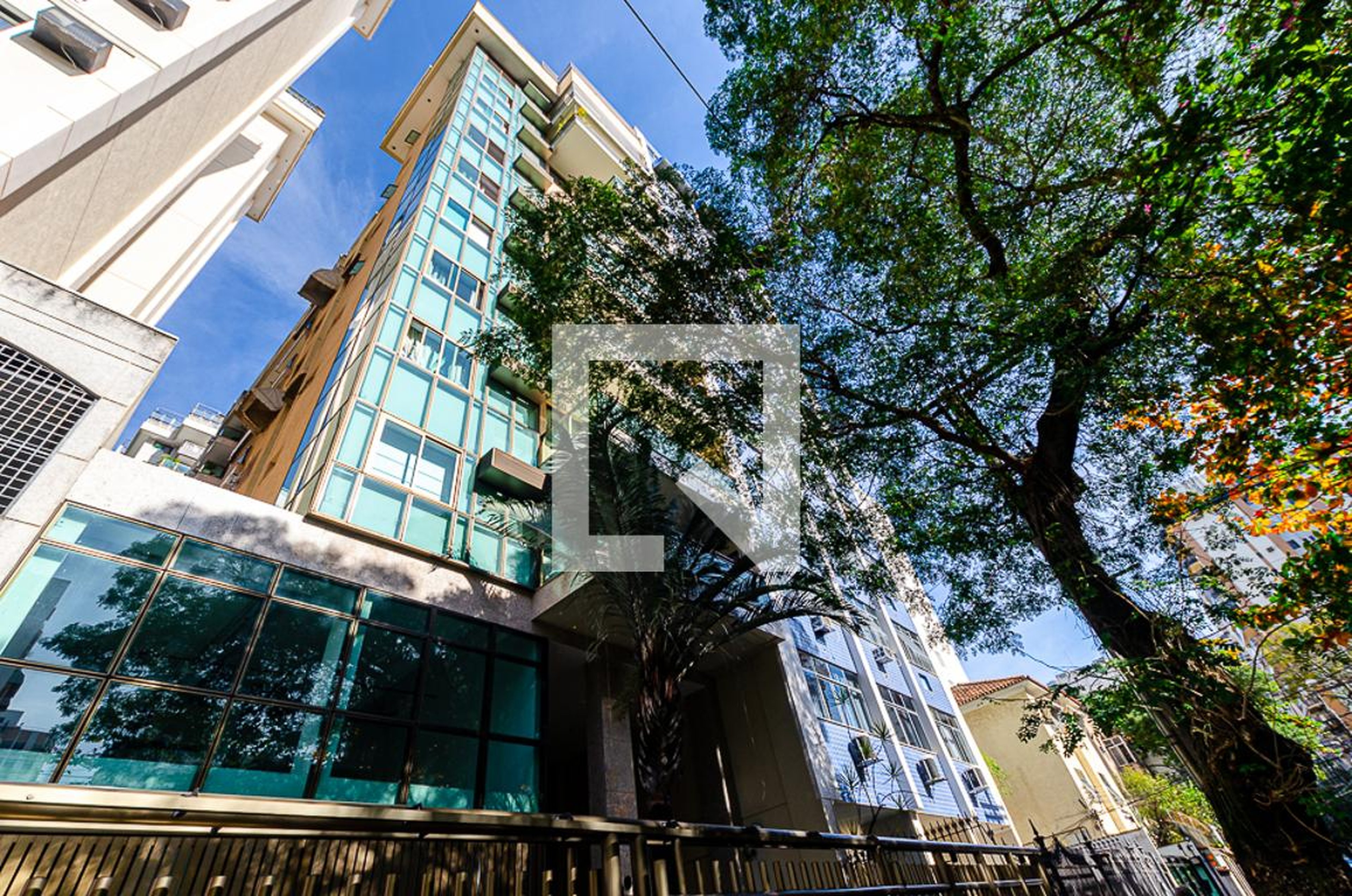 Fachada Condomínio San Vernan