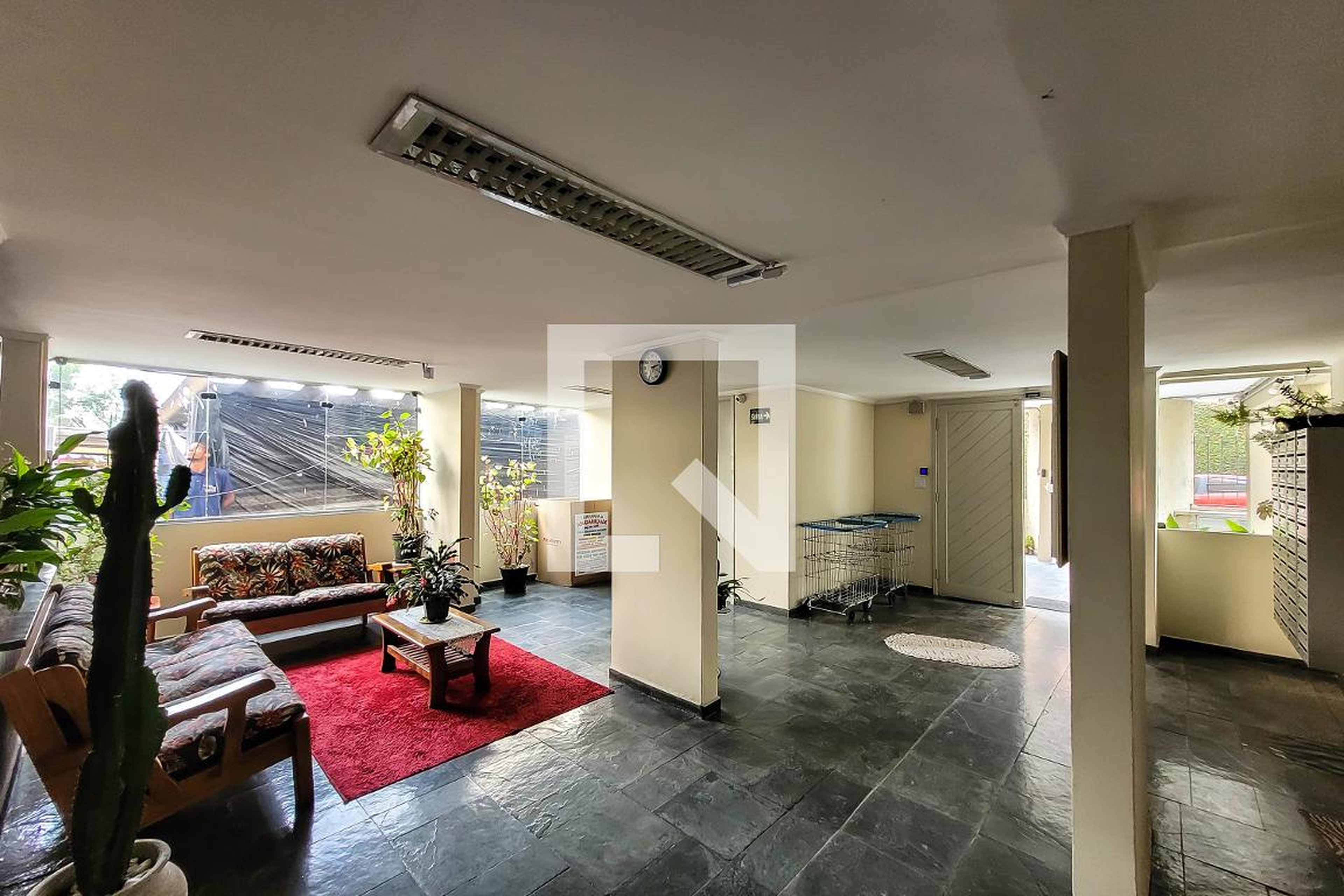 Hall - Conjunto Residencial Jardim Celeste VII