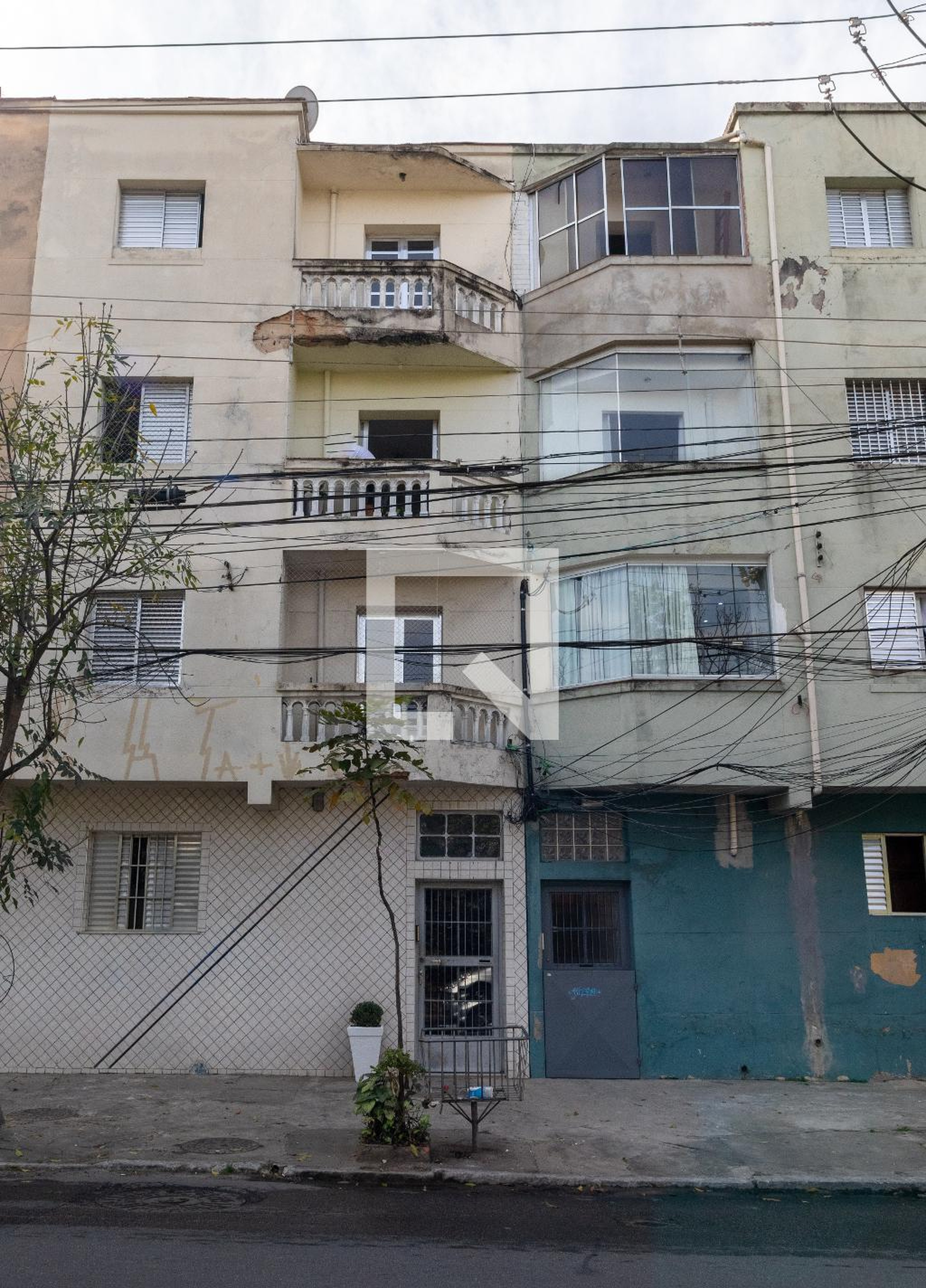 Fachada do Condomínio Condomínio em Rua Doutor Olavo Egídio, 1021