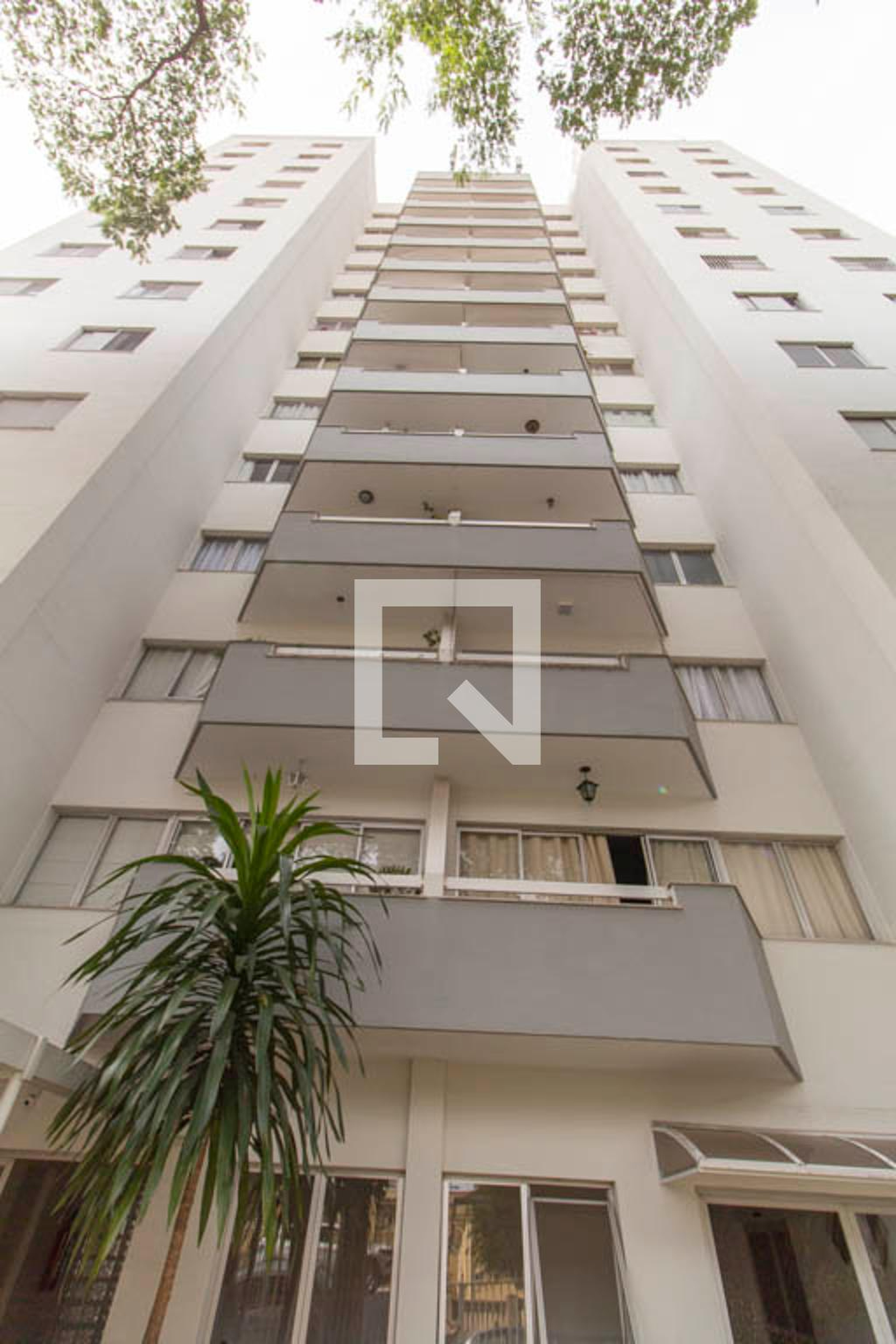 Fachada Condomínio em Rua Francisco do Amaral, 325