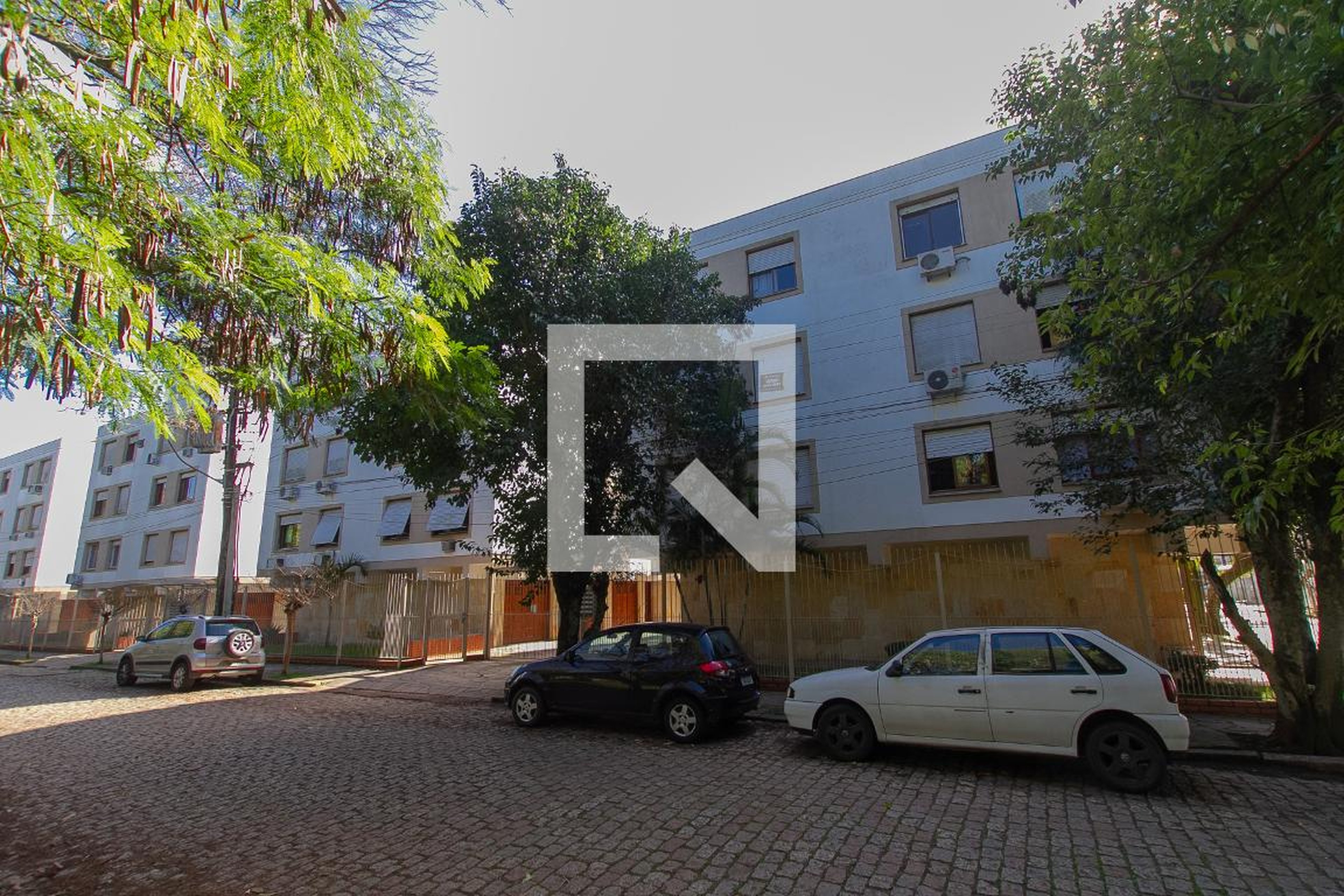 Fachada Condomínio em Rua Rubéns Rosa Guedes, 67