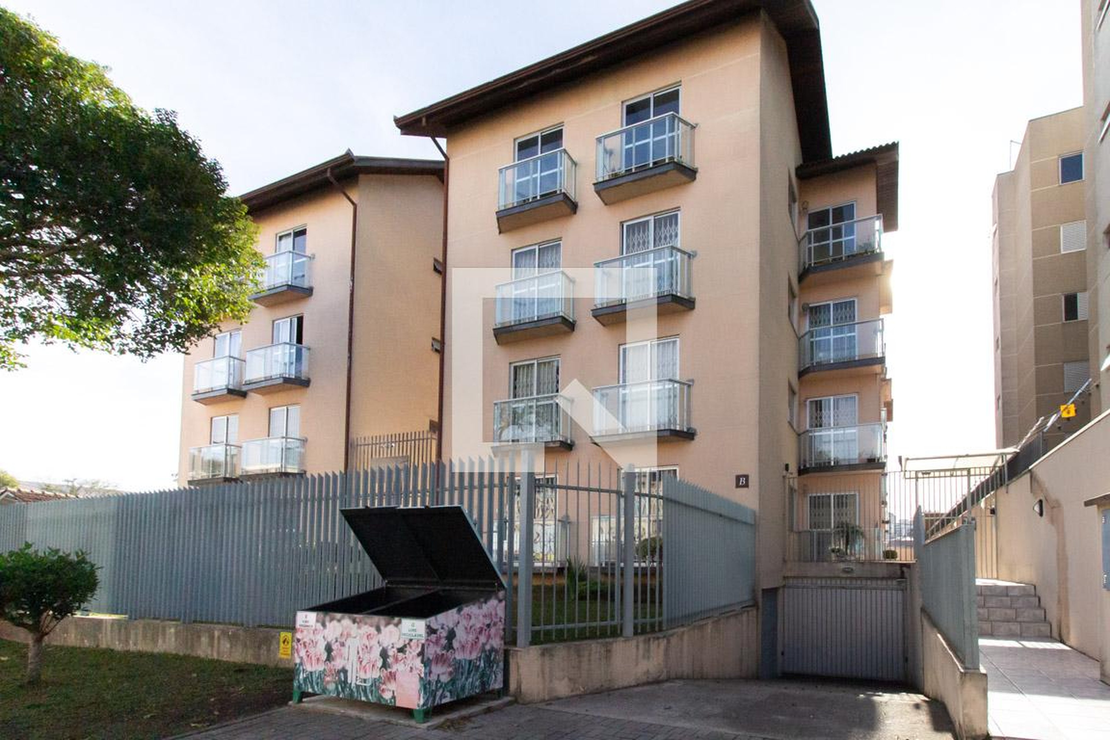 Fachada do Condomínio Edifício Montparnasse