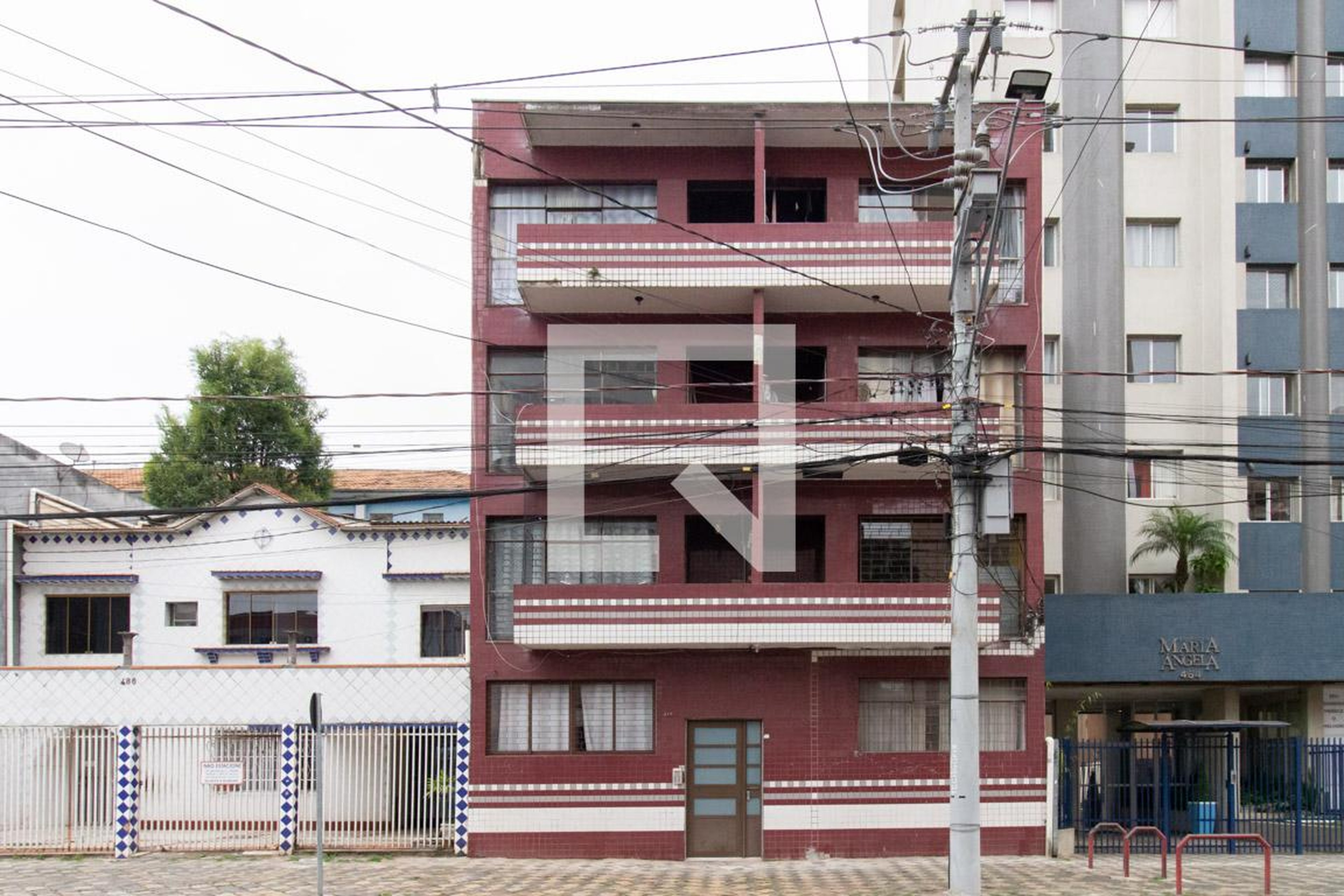 Fachada do Prédio Condomínio em Rua Alferes Poli, 476