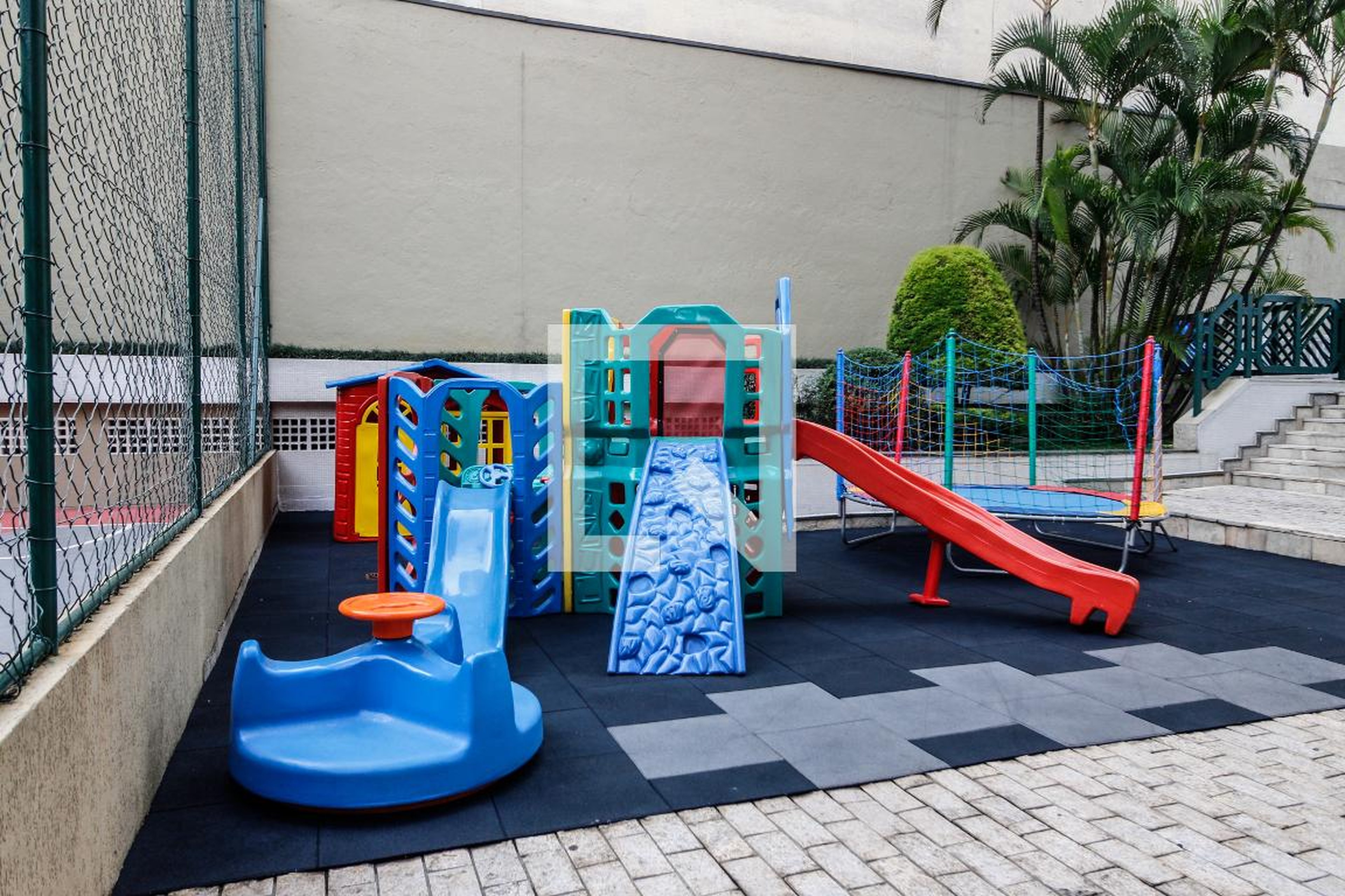 Playground - Studium Santana