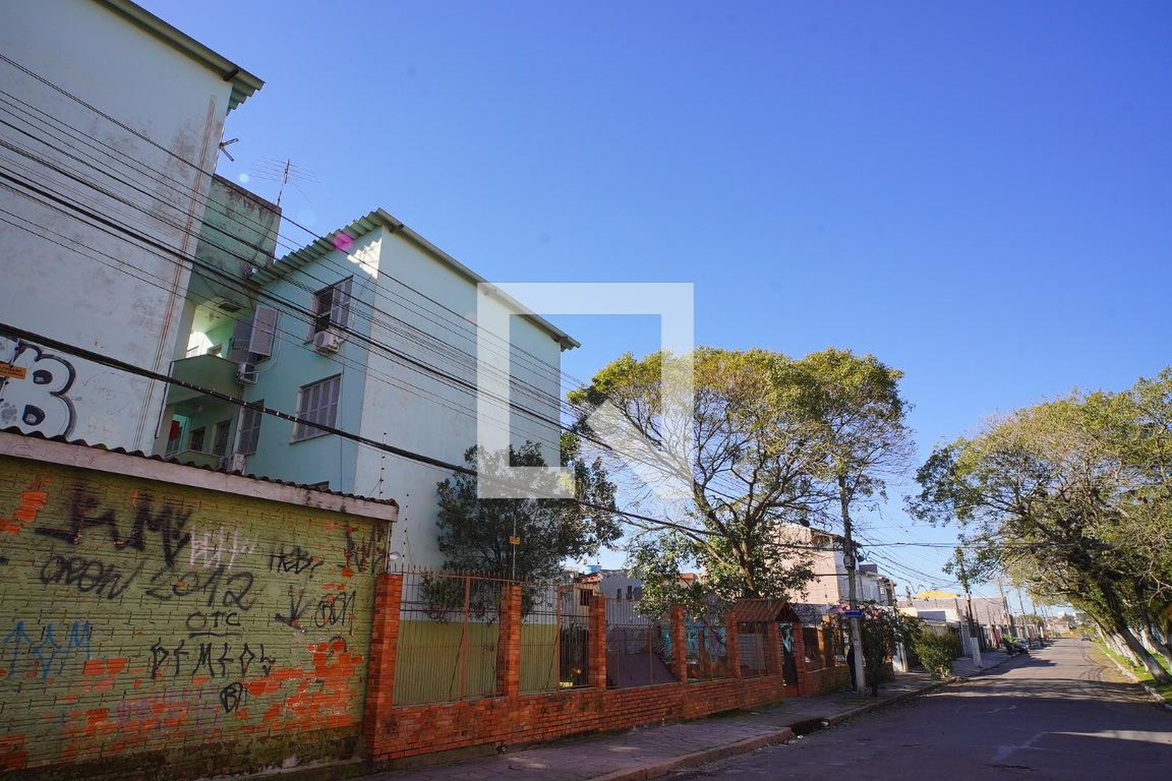 Fachada Condomínio em Rua Carmelita Grippi, 510