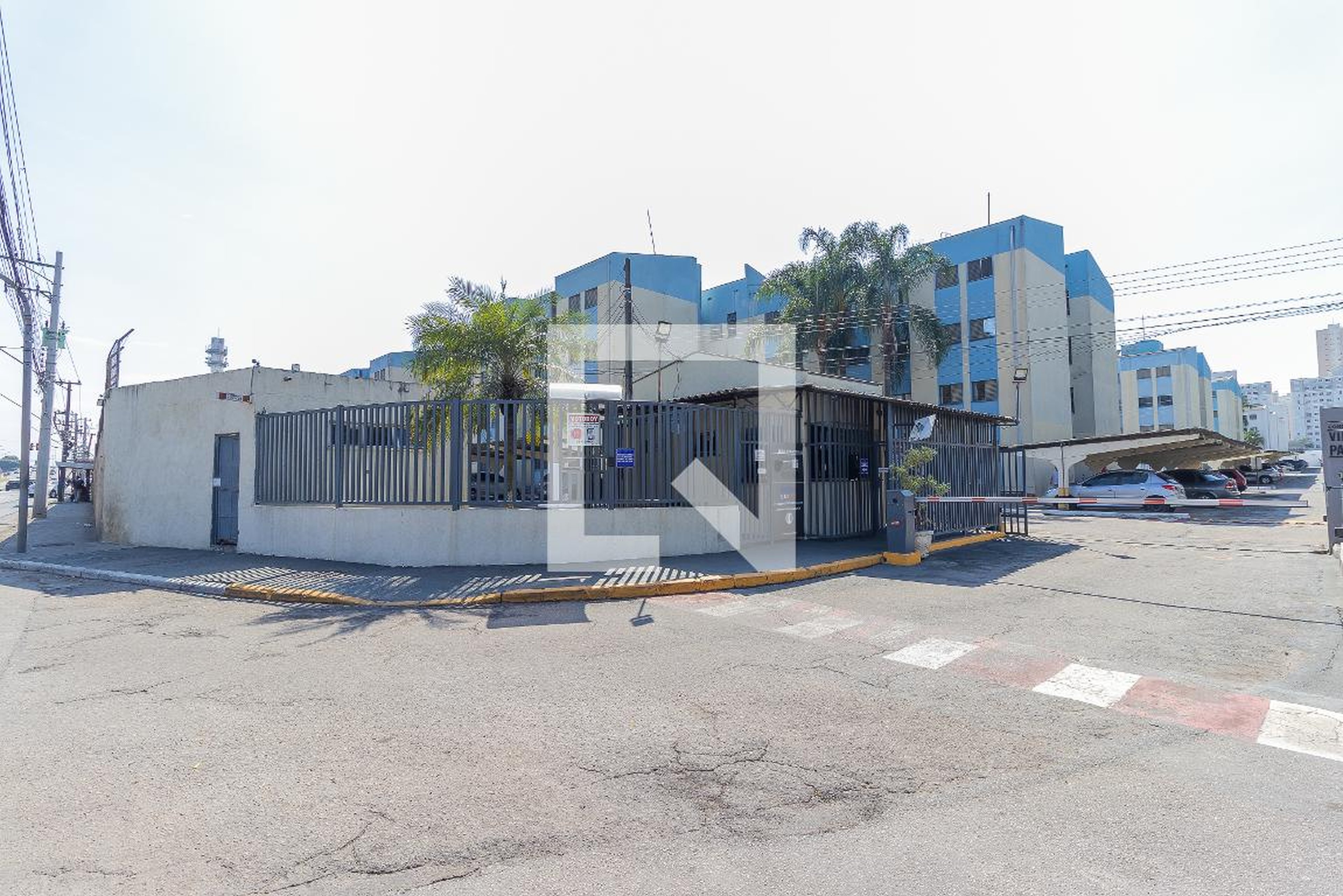 Fachada Condomínio Vila das Palmeiras I