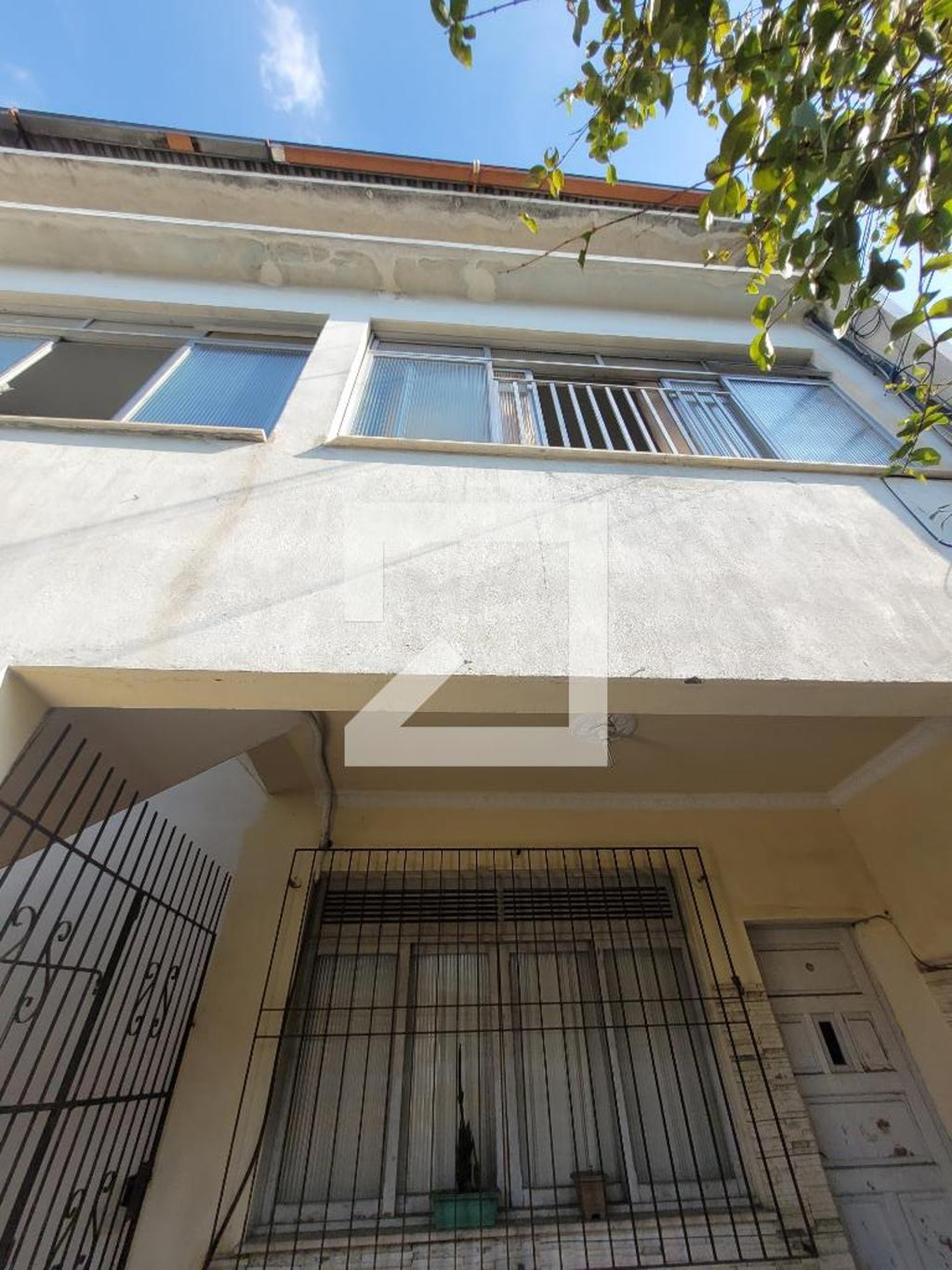 Fachada Condomínio em Rua Caobi, 61