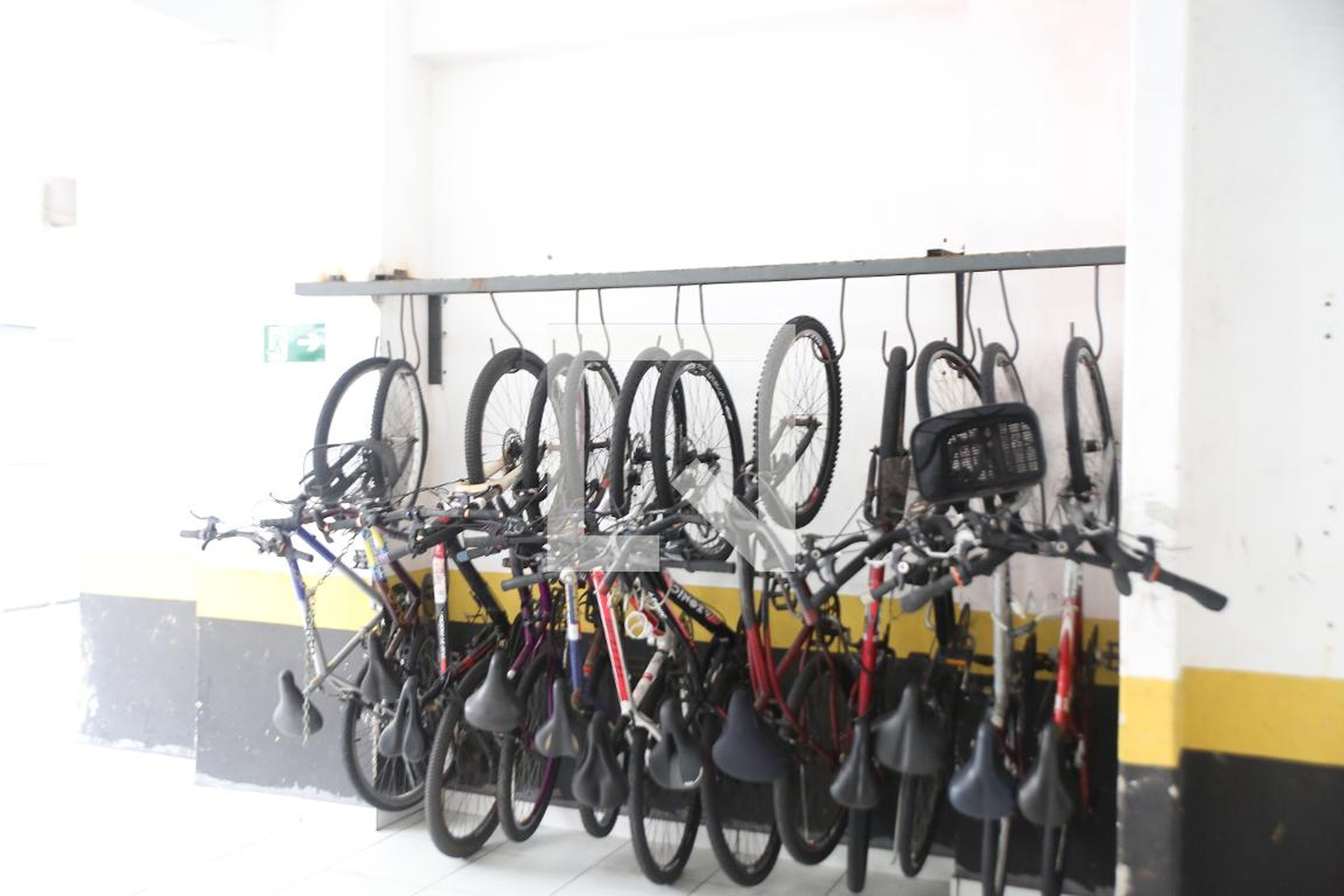 Bicicletário - Aulus Plautius