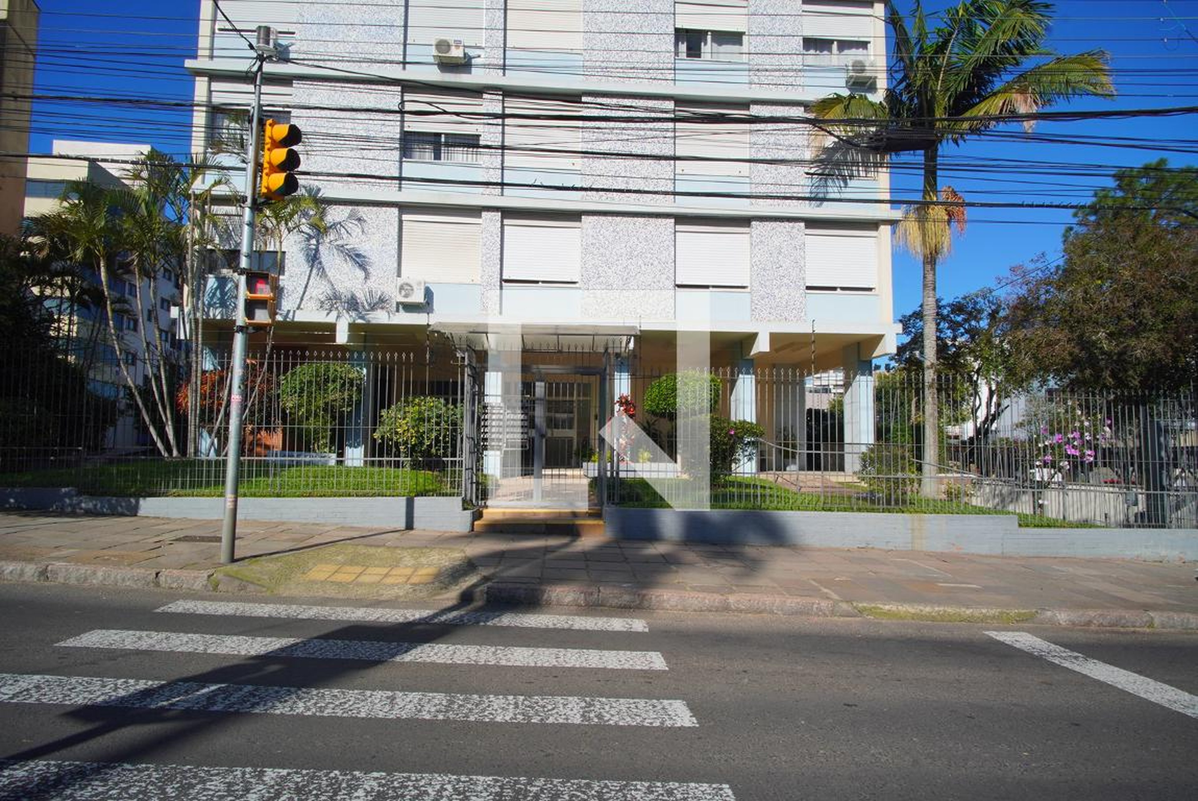 Fachada do Condomínio Edifício Anne Franck