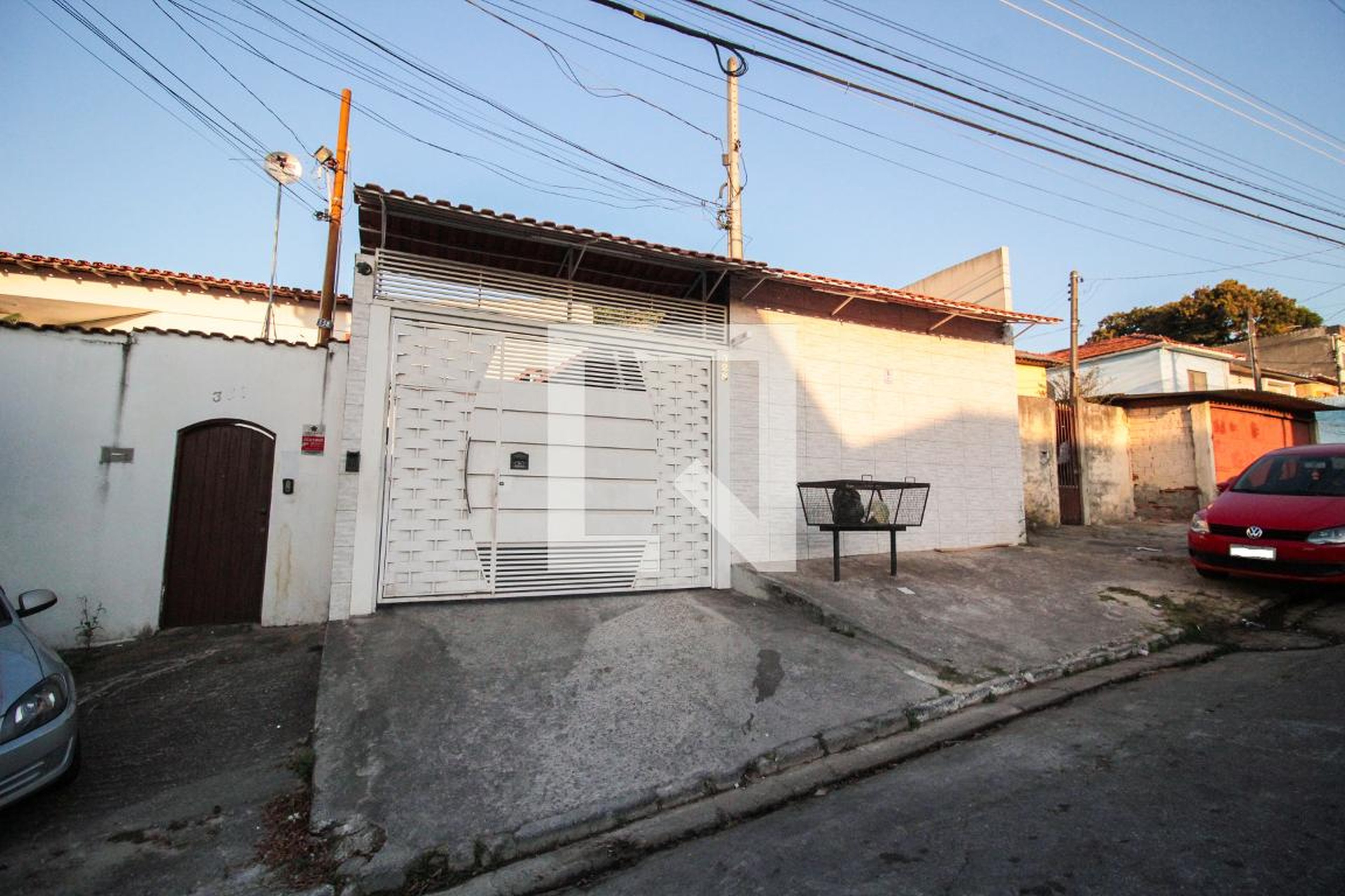 Fachada do Condomínio Condomínio em Rua Doutor Claro Egídio, 328