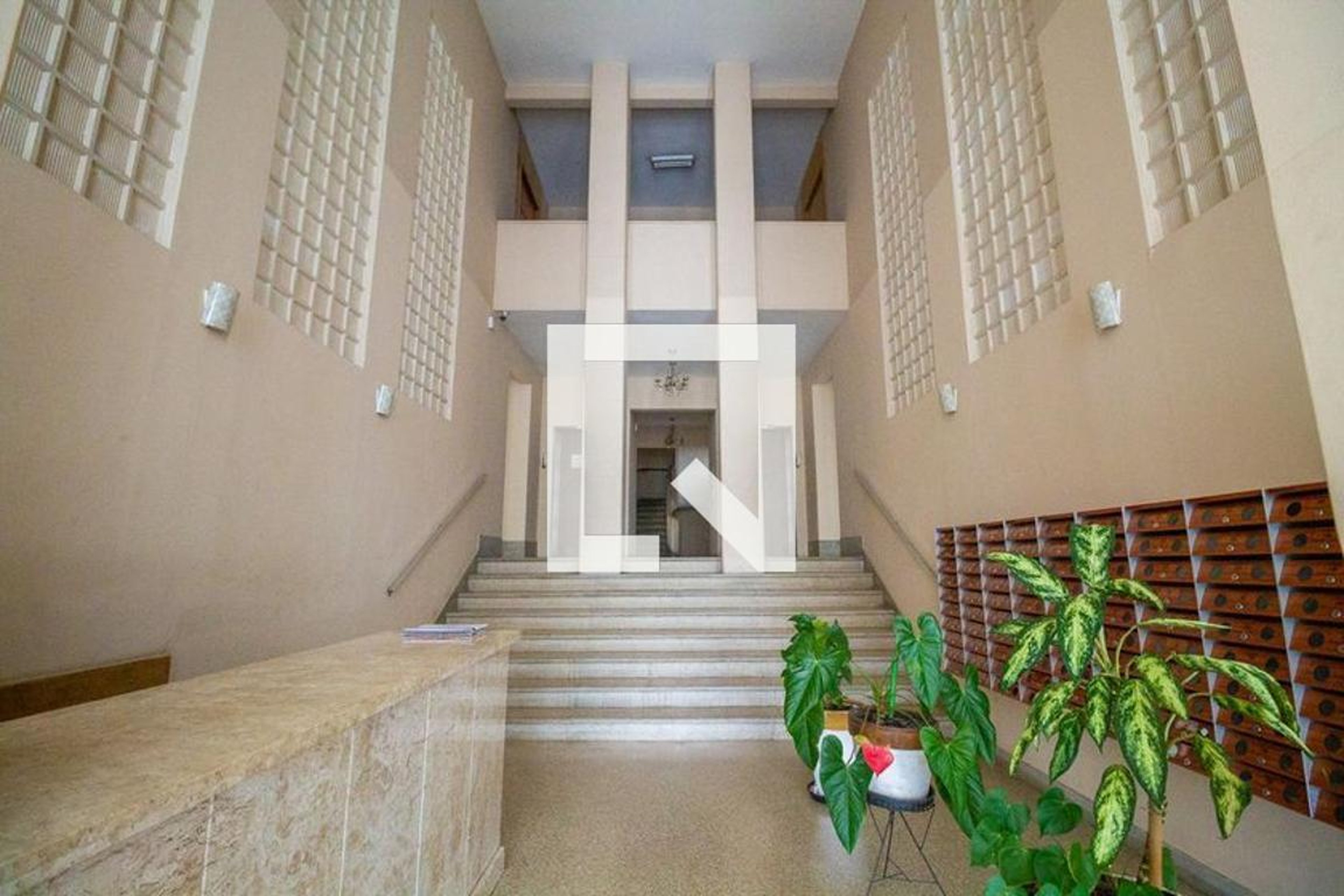 Hall de Entrada Condomínio em Parque Dom Pedro Ii, 1092