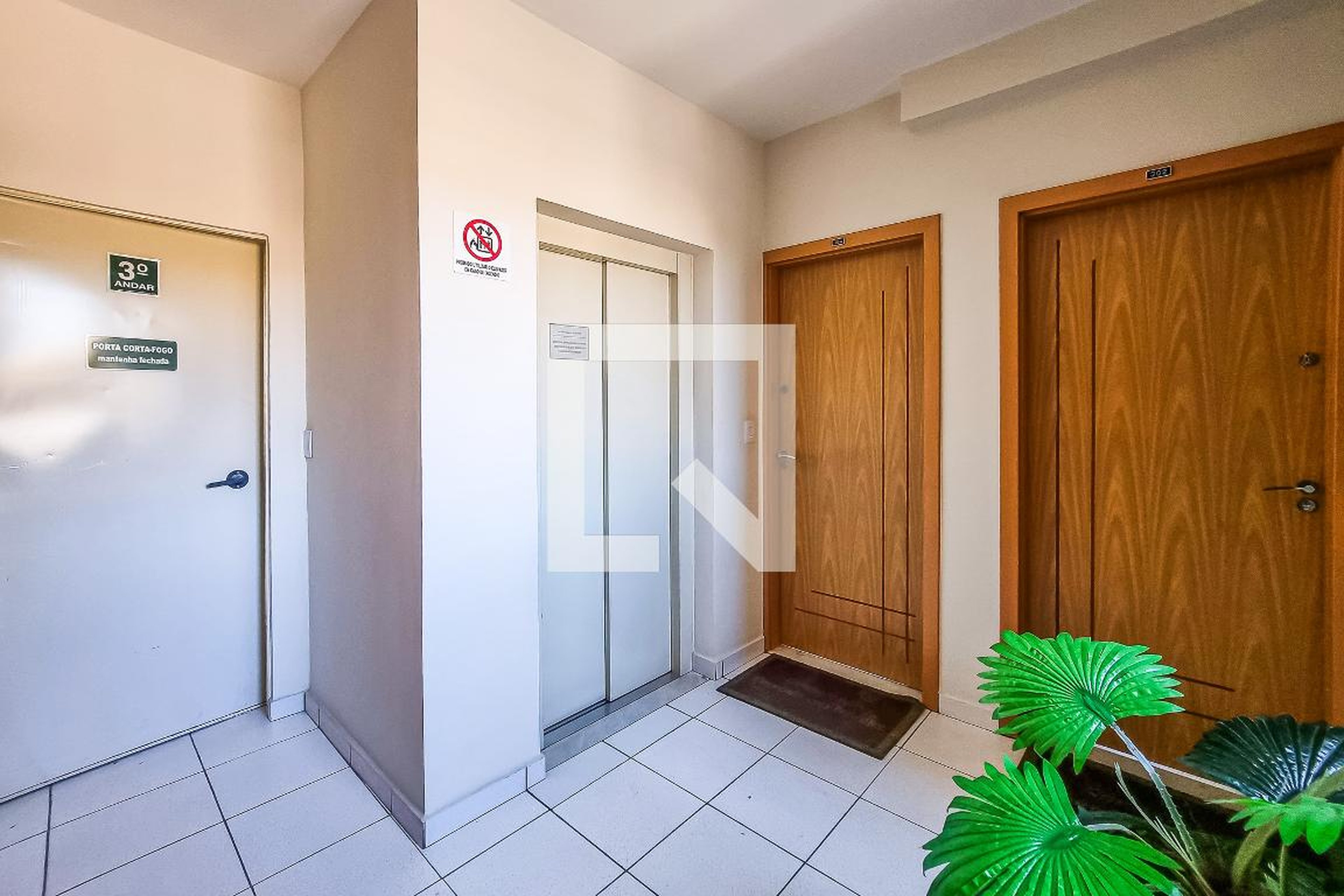 Hall - Enseada das Garças