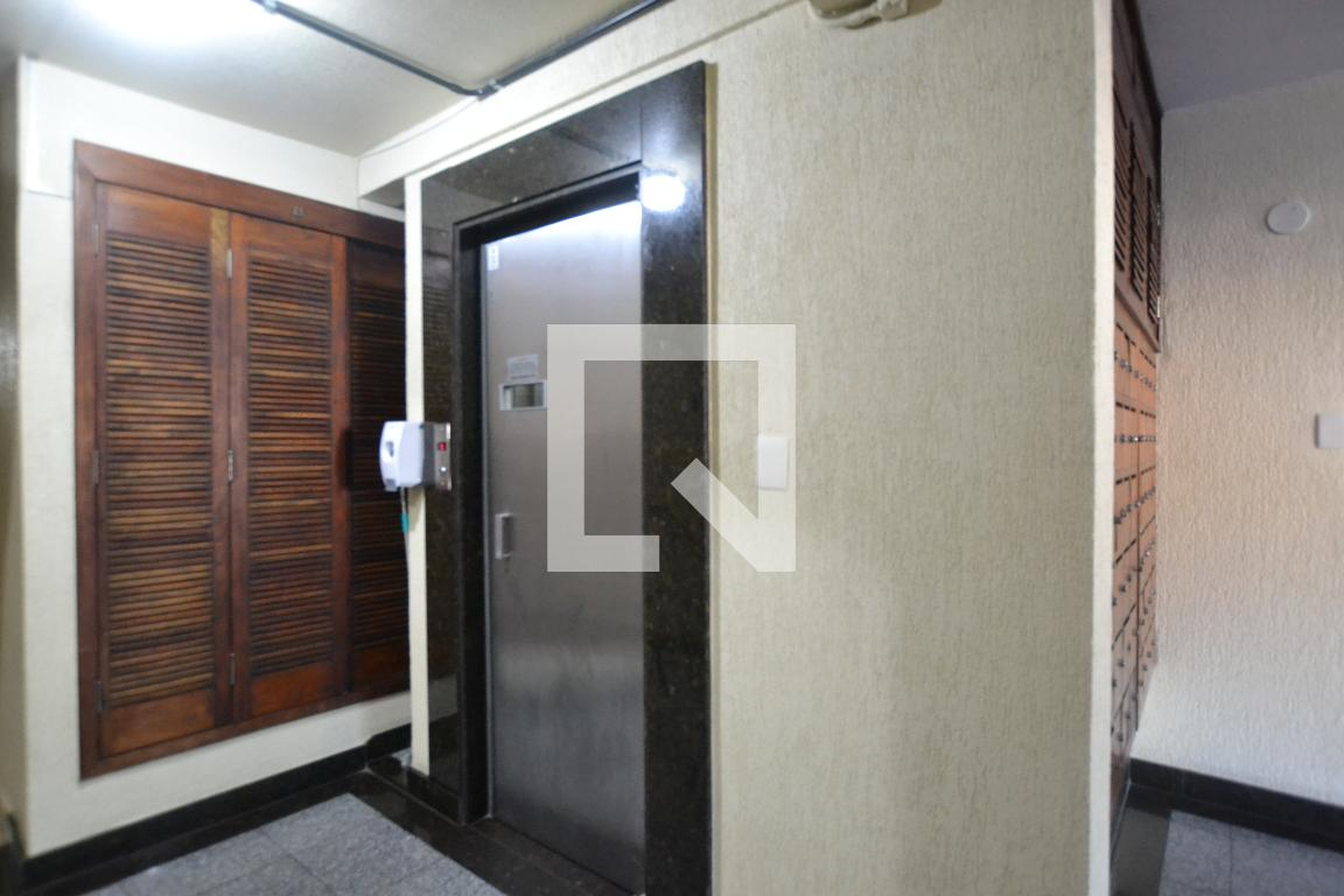 Elevador - Edifício Ponce de Leon