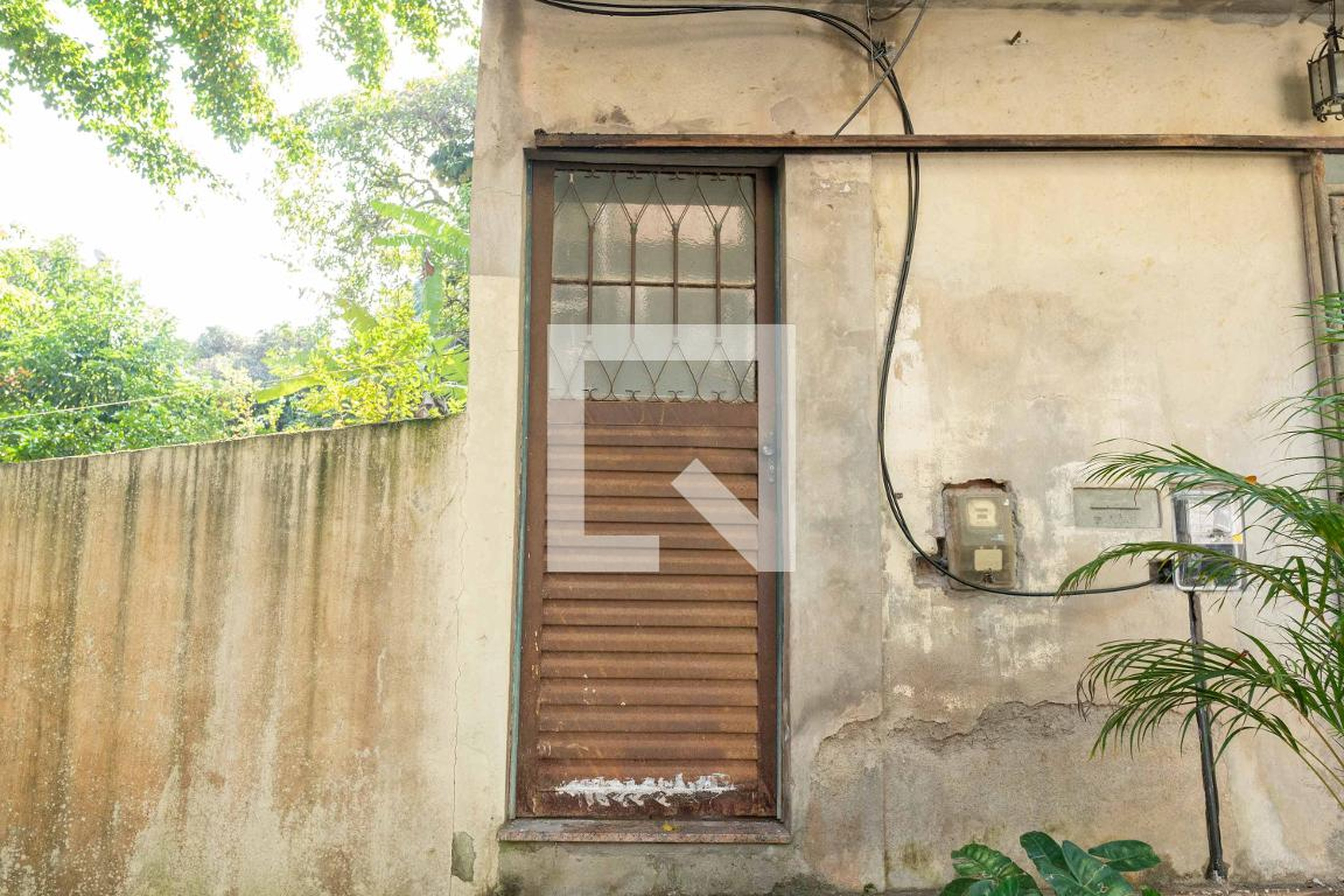 Fachada Condomínio em Rua Manoel Correia, 248