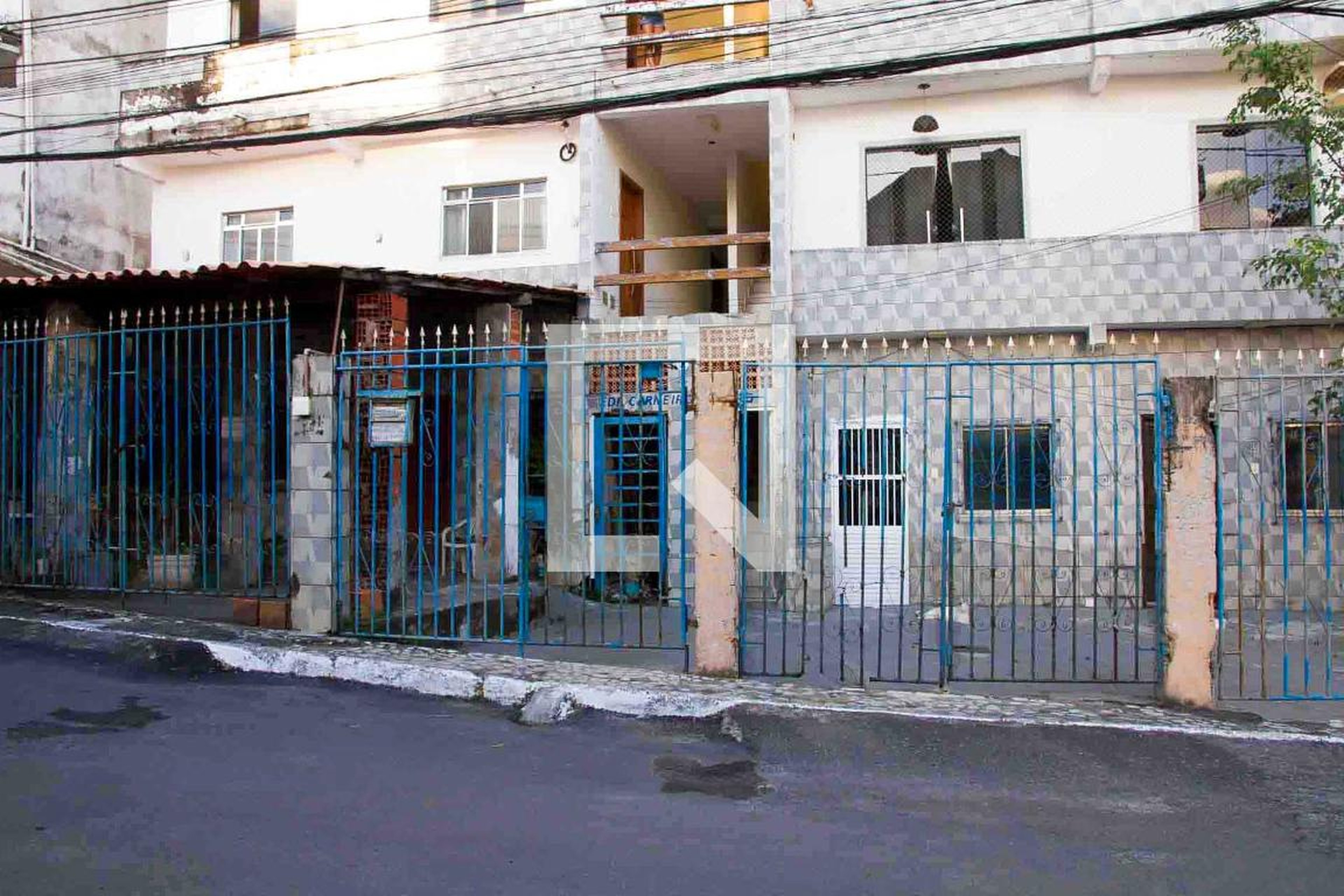 Fachada Condomínio em Rua Eugênio Ribeiro, 02