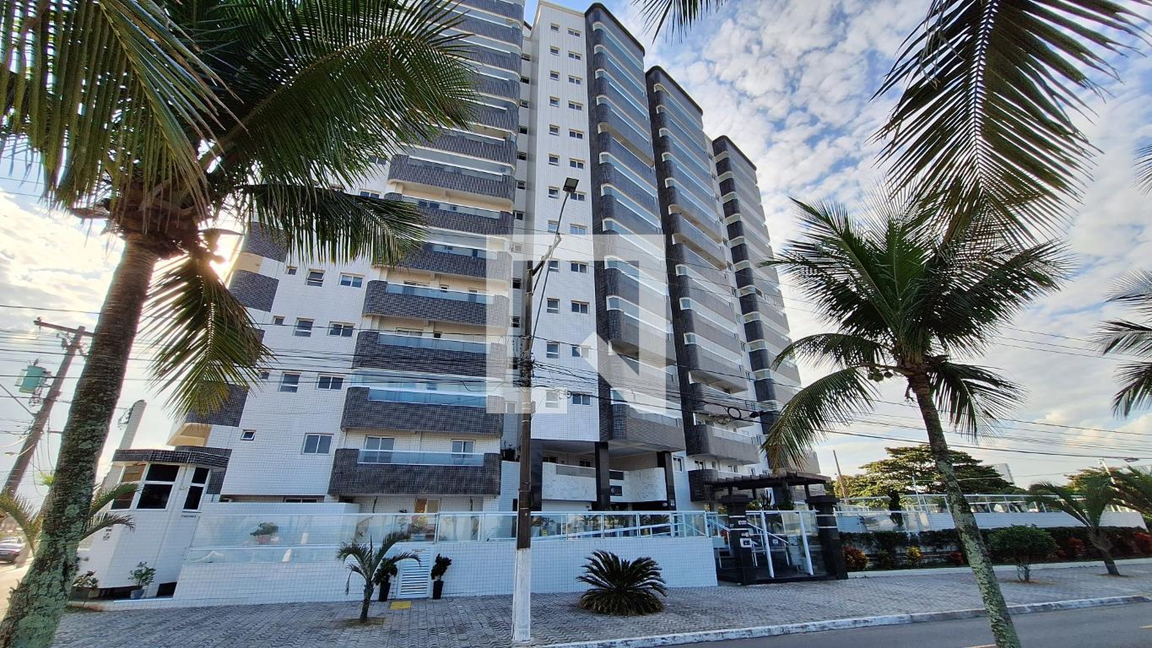 Fachada do Prédio Condomínio Onix